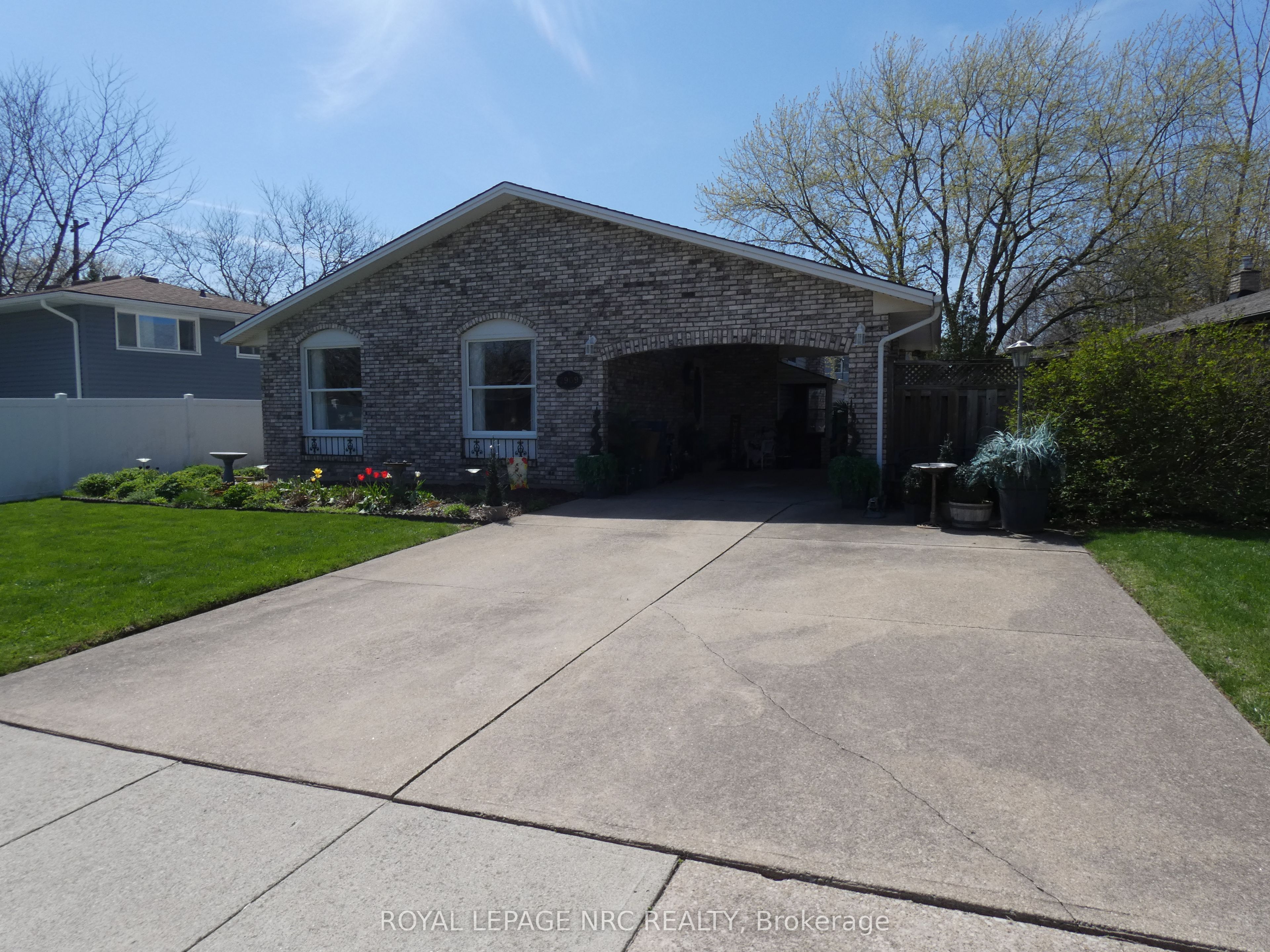 2909 HENLEY Avenue, Niagara Falls, ON L2J 3M3 photo 3