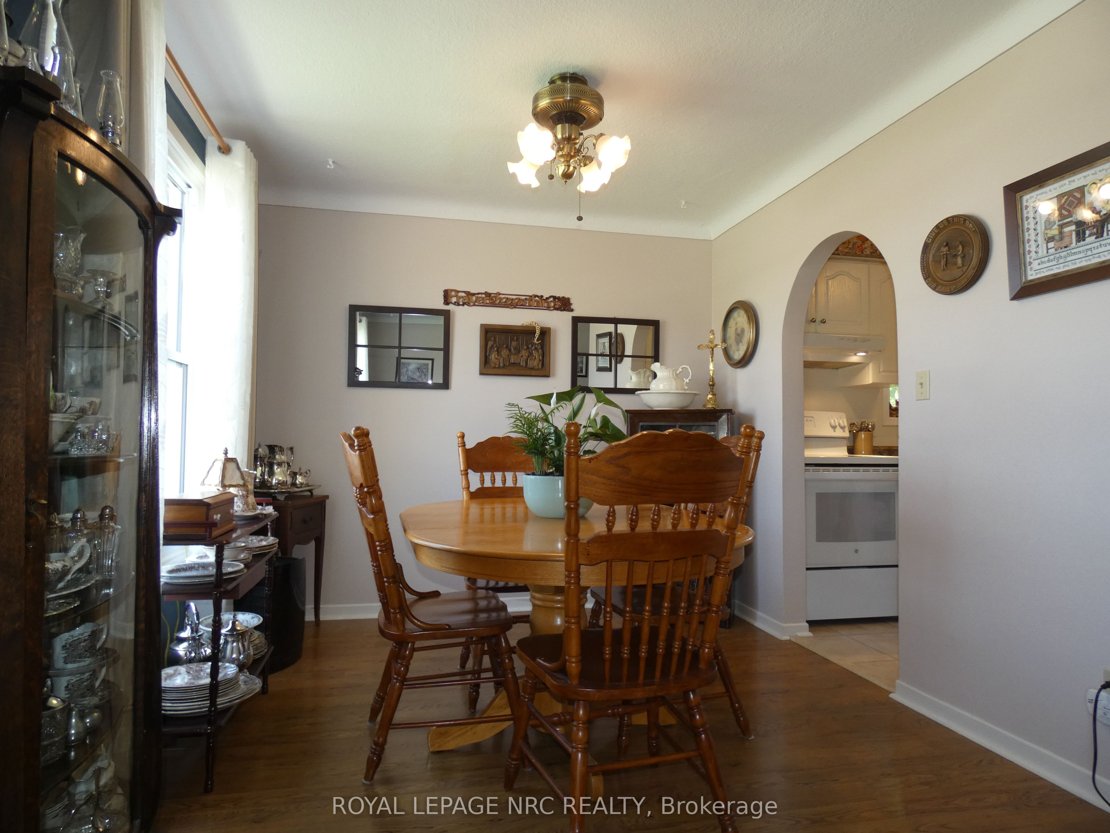 2909 HENLEY Avenue, Niagara Falls, ON L2J 3M3 photo 5