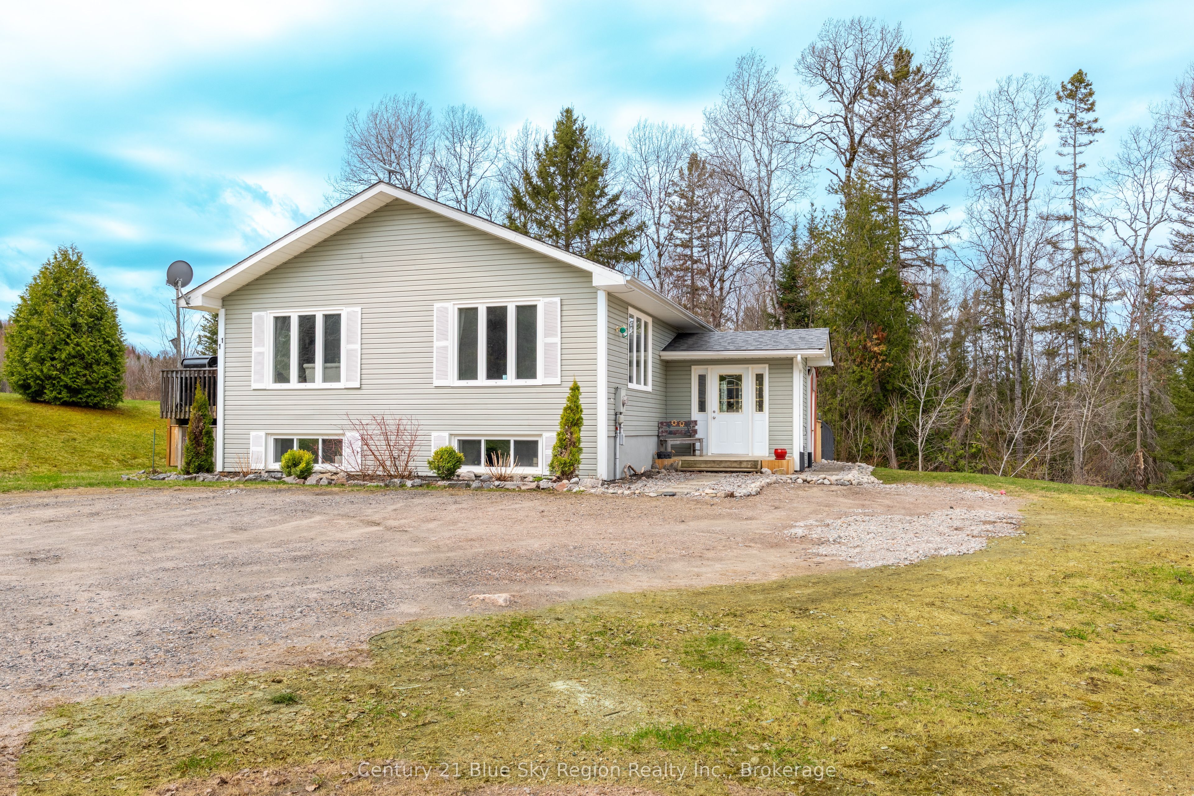 11 Line 3 N/A S, Bonfield, ON P0H 1E0 photo 3