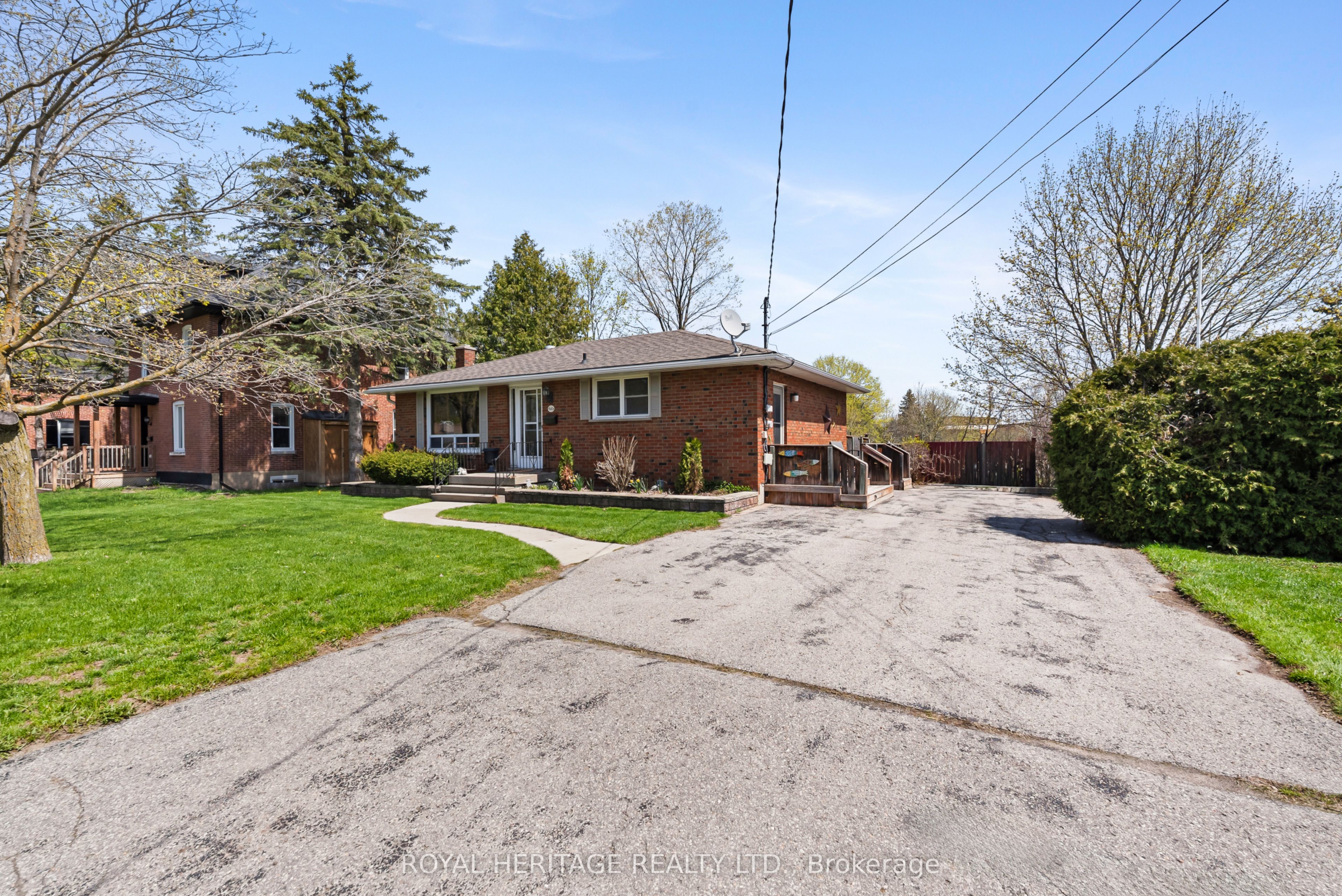60 St. Patrick Street, Kawartha Lakes, ON K9V 1R5