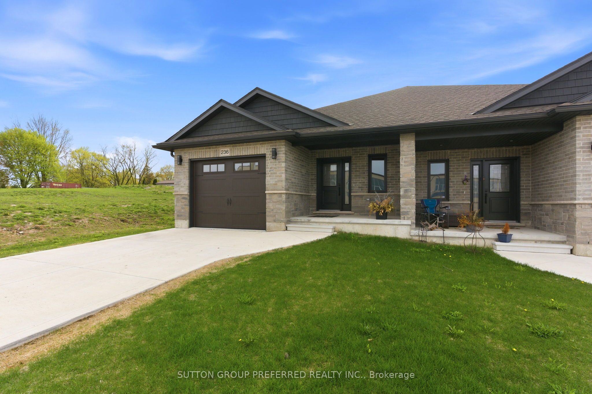 236 BEECH Street, Central Huron, ON N0M 1L0 photo 3