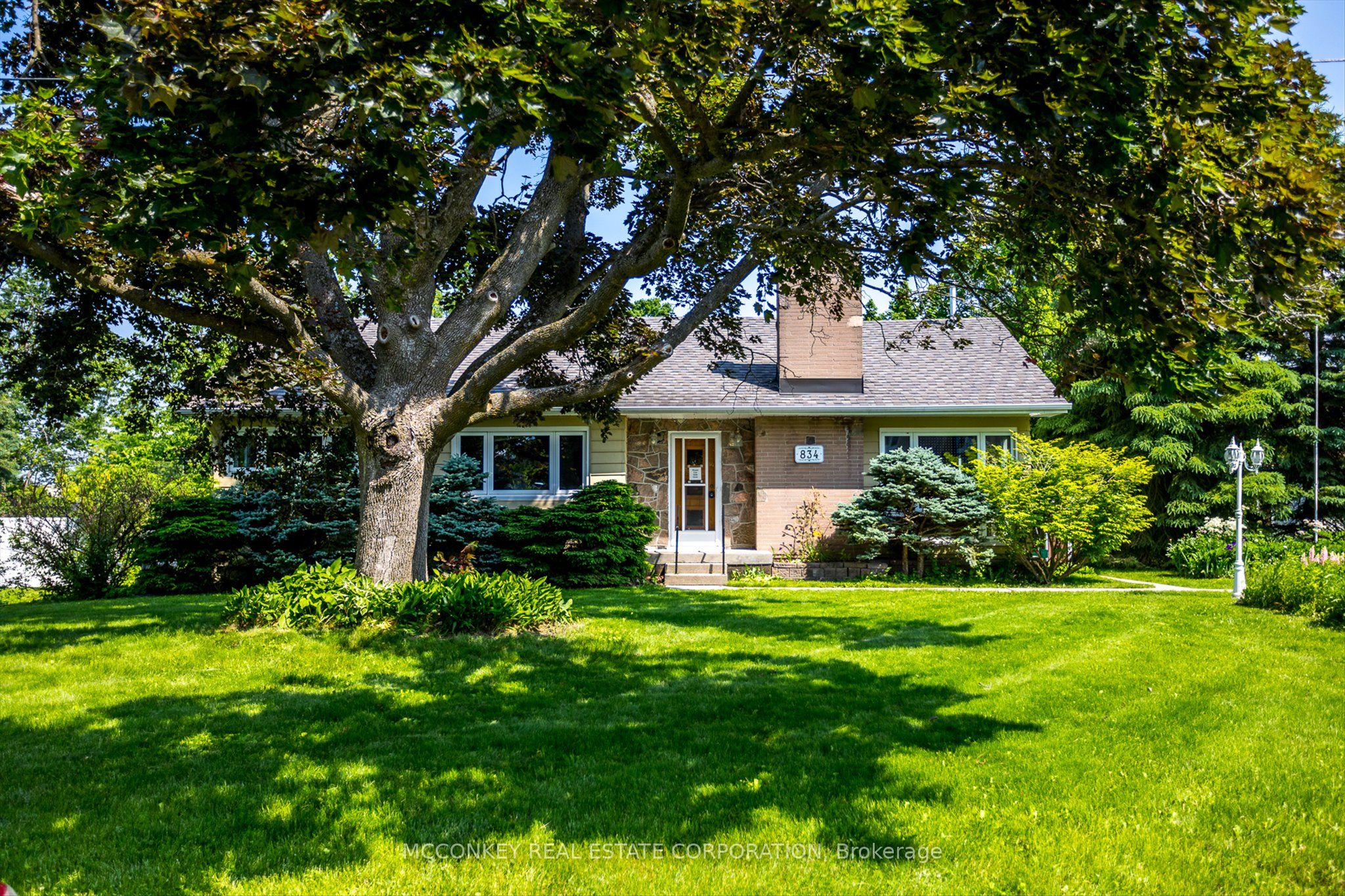 834 Crowley Crescent, Peterborough, ON K9J 6P7 photo 2