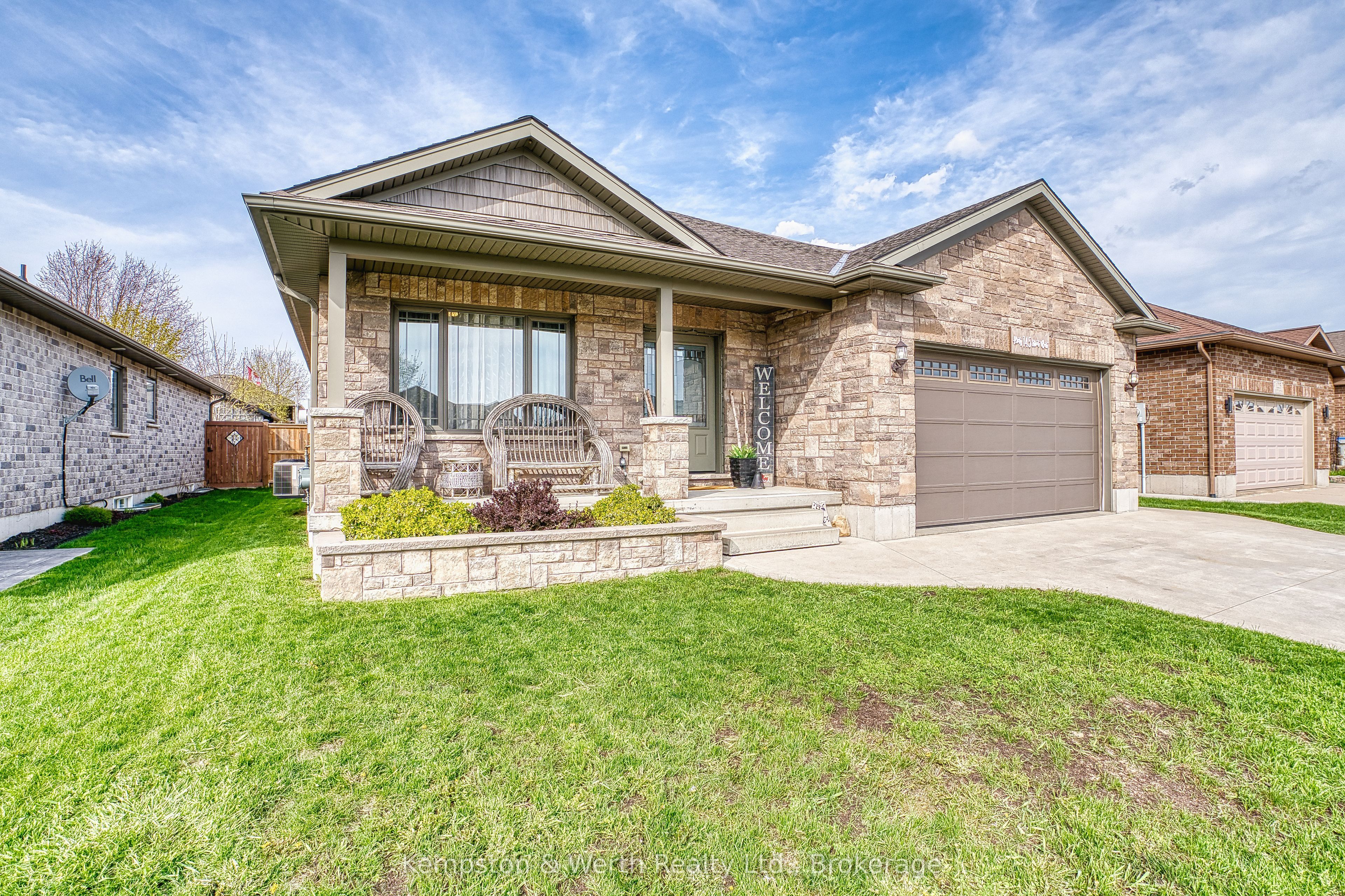 145 Krotz Street W, North Perth, ON N4W 0E1 photo 3
