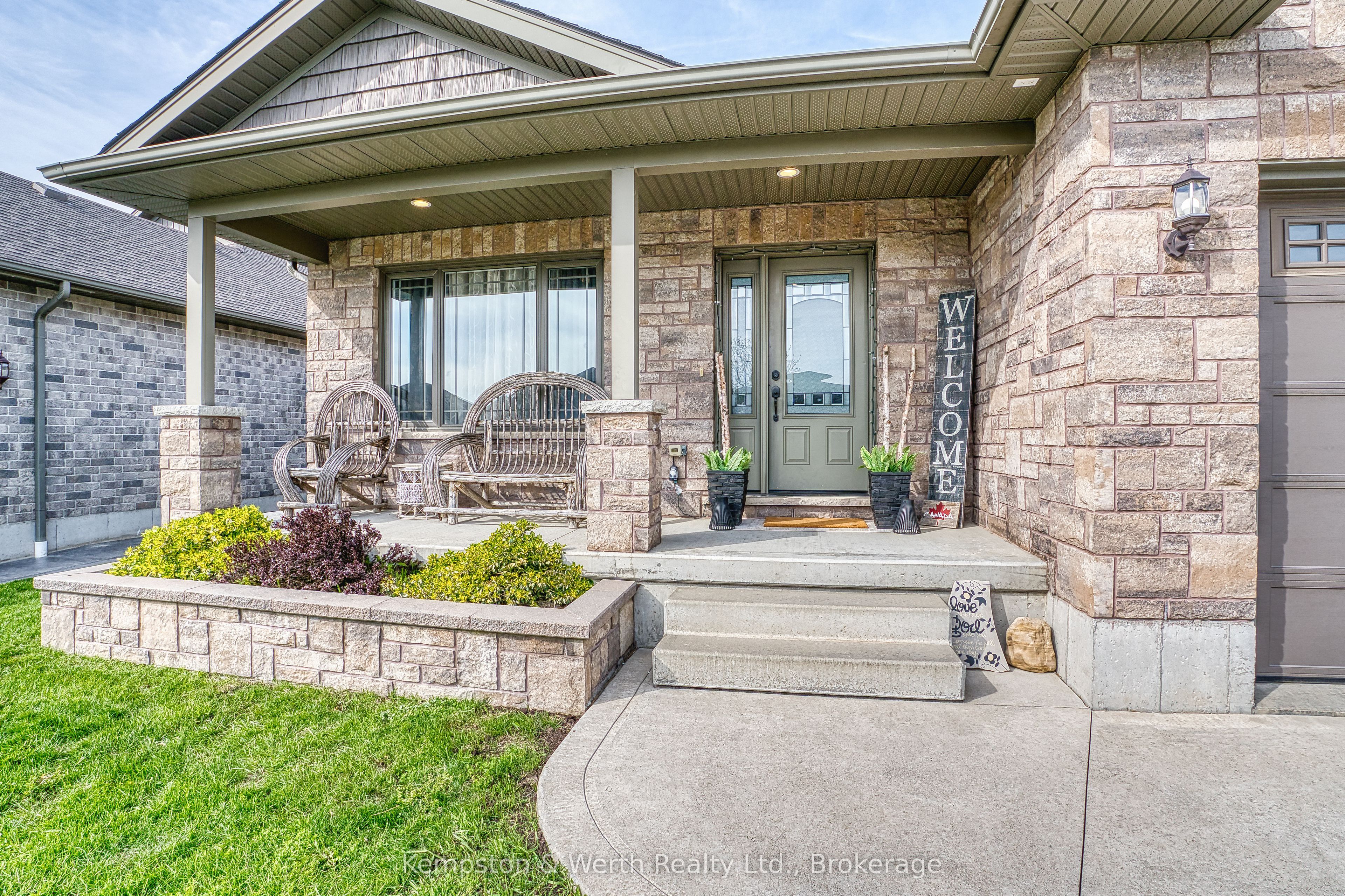 145 Krotz Street W, North Perth, ON N4W 0E1 photo 5