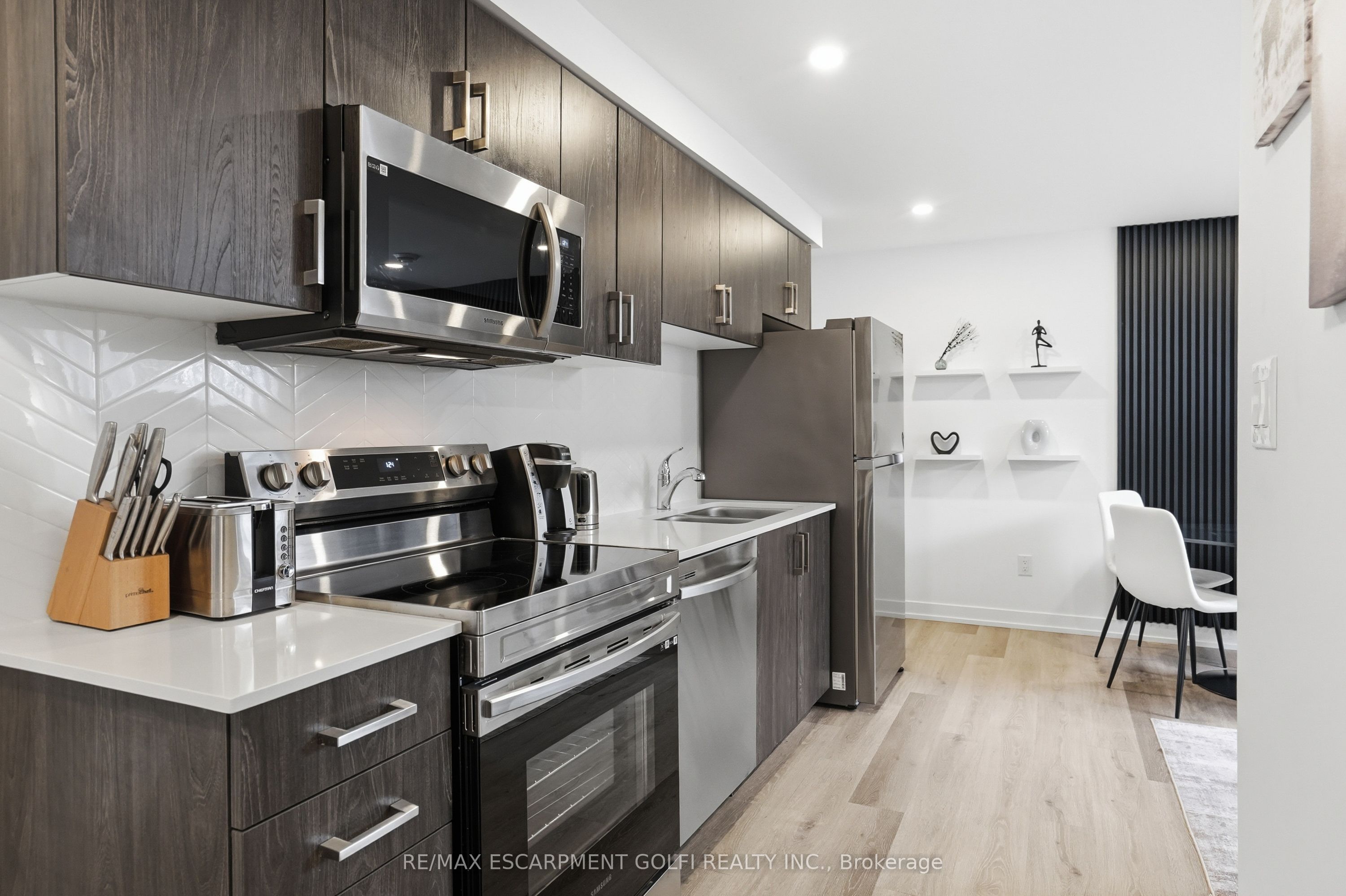 4263 FOURTH Avenue 413, Niagara Falls, ON L2E 0C2 photo 4