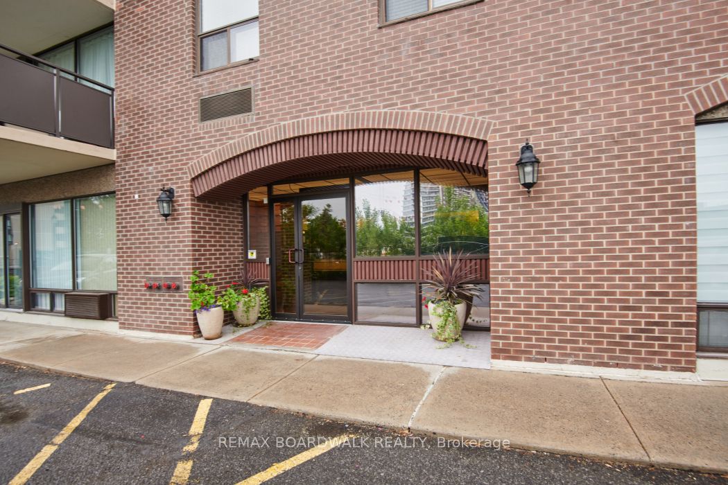 1190 Richmond Road 502, Woodroffe, ON K2B 8J3 photo 5