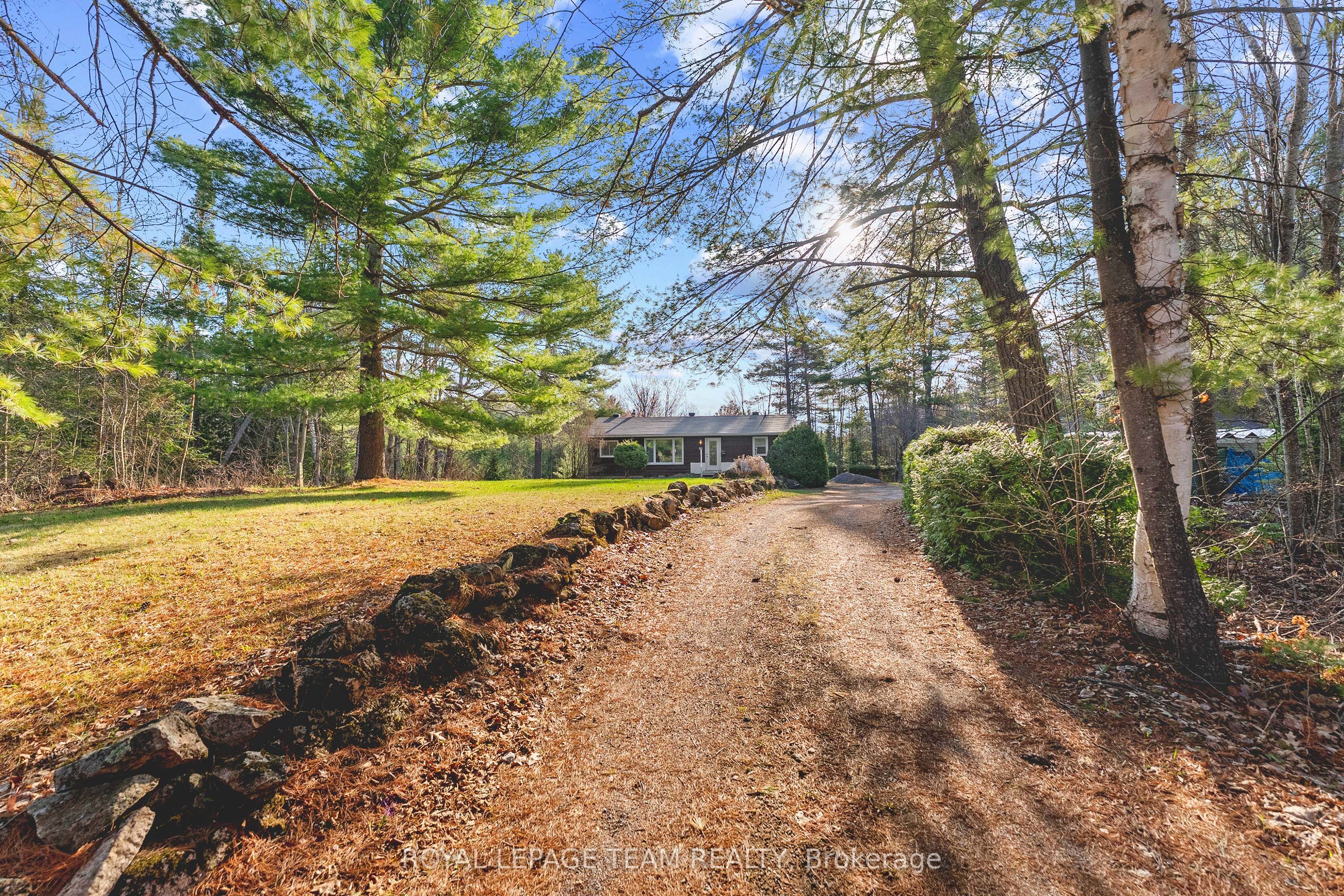 31 MANNING Road, Bonnechere Valley, ON K0J 1T0