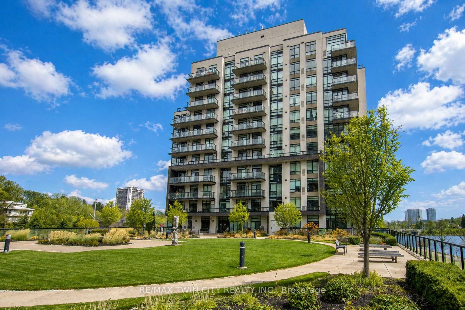 150 Water Street N 803, Cambridge, ON N1R 0B5