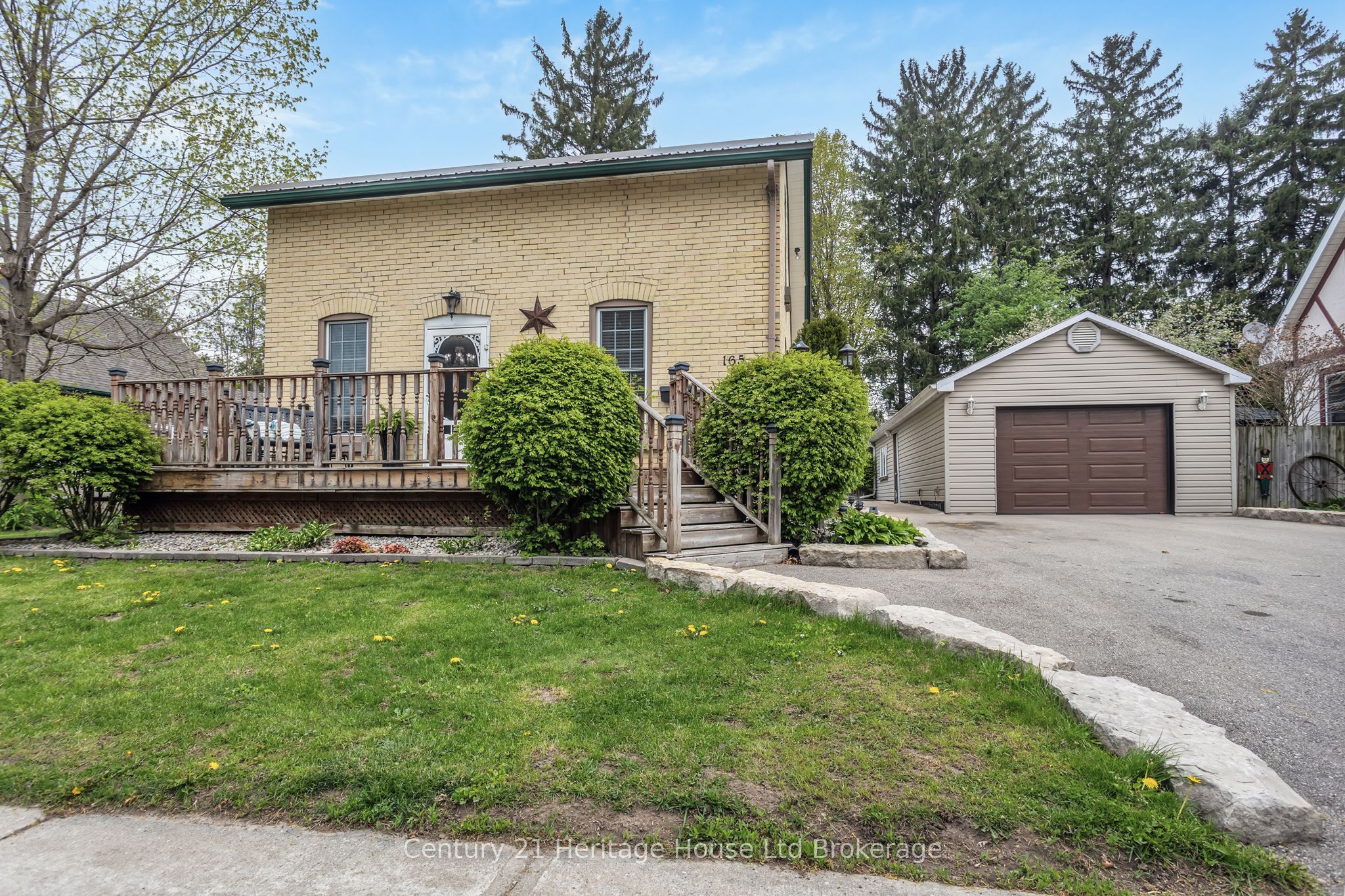 165 Canterbury Street, Ingersoll, ON N5C 1E2 photo 2