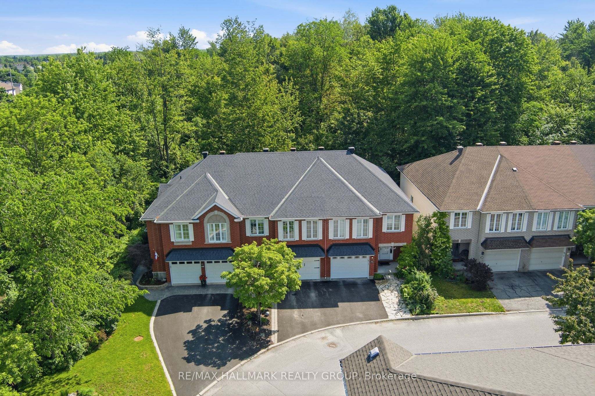 243 Gladeview Private, Blossom Park - Airport and Area, ON K1T 4A7 photo 5