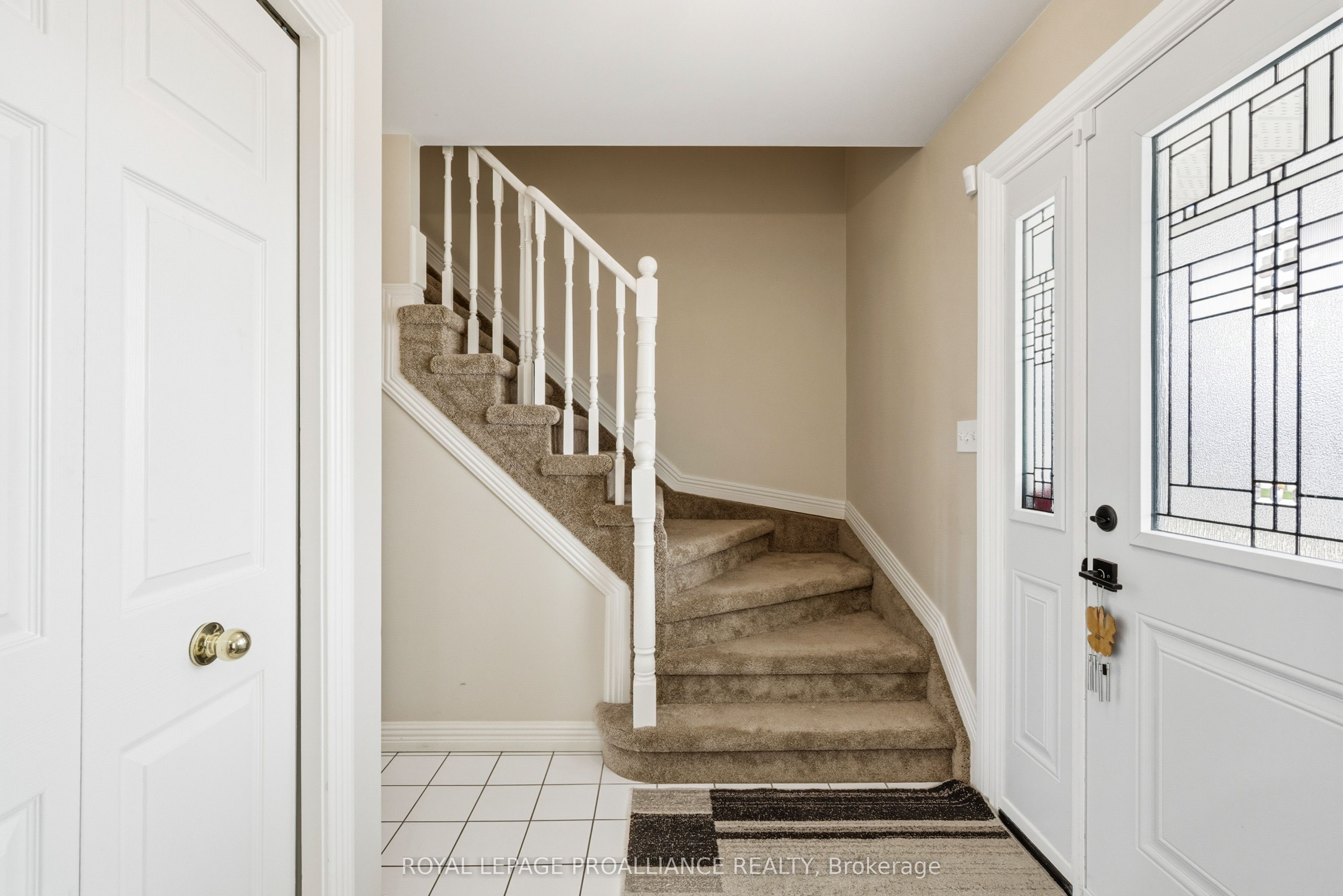 206 Beley Street, Brockville, ON K6V 6Z8 photo 3