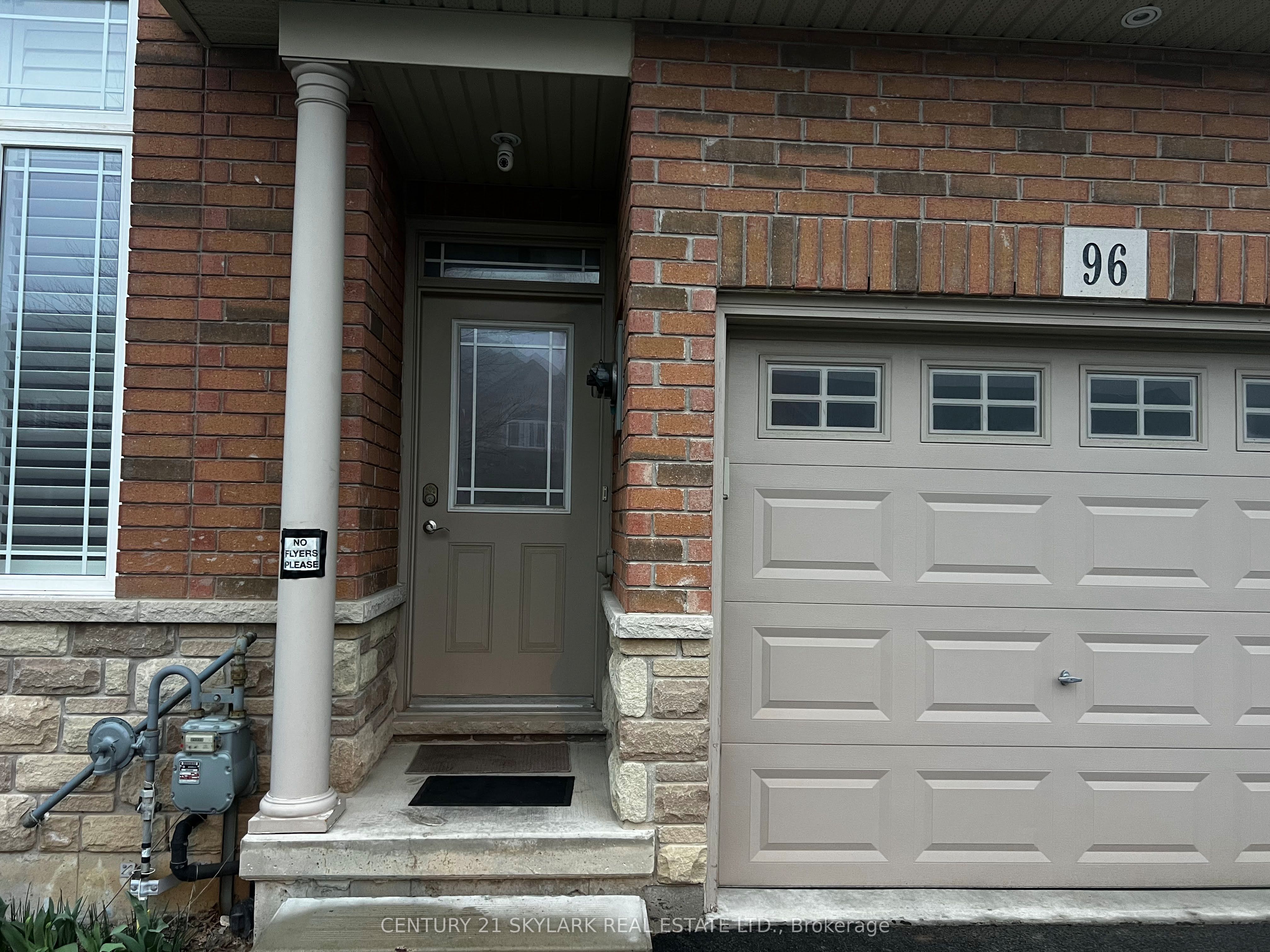 96 CHARLESWOOD Crescent, Hamilton, ON L0R 1P0 photo 5