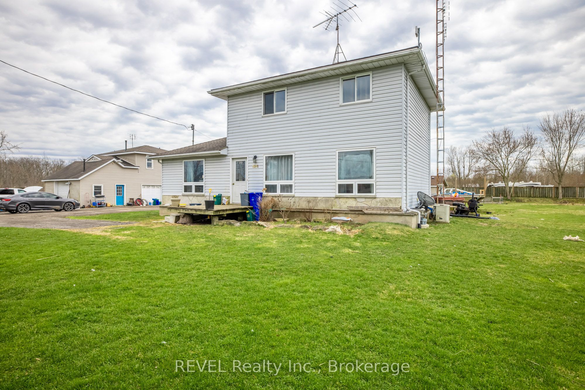 4201 Fox Road, Fort Erie, ON L0S 1S0 photo 2