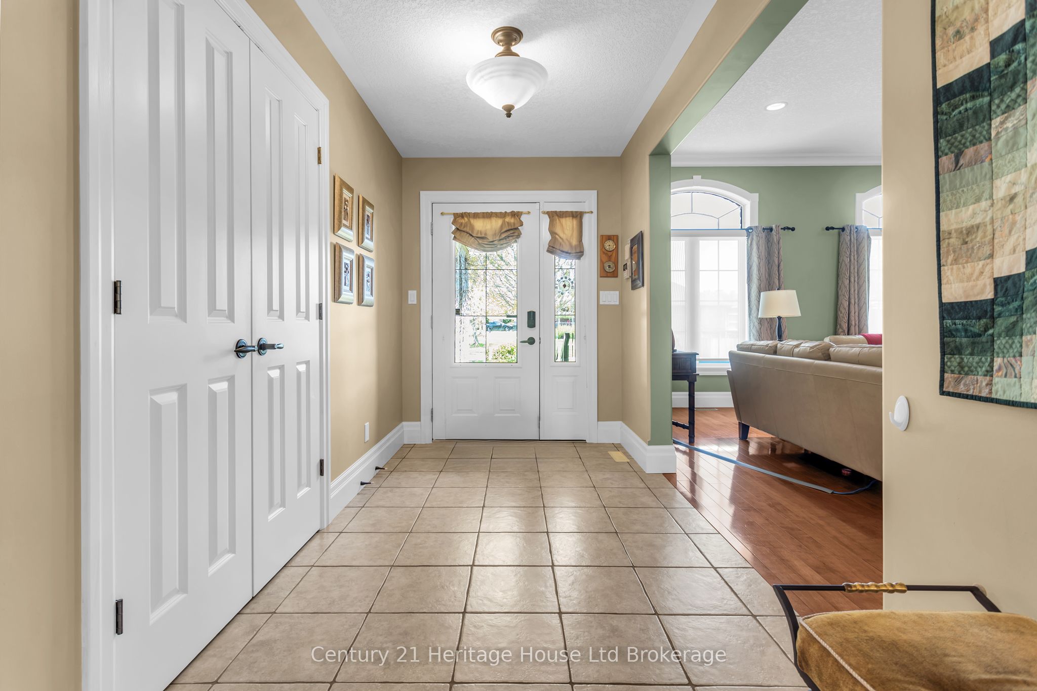 7 Lyndale Road, Tillsonburg, ON N4G 5V9 photo 4