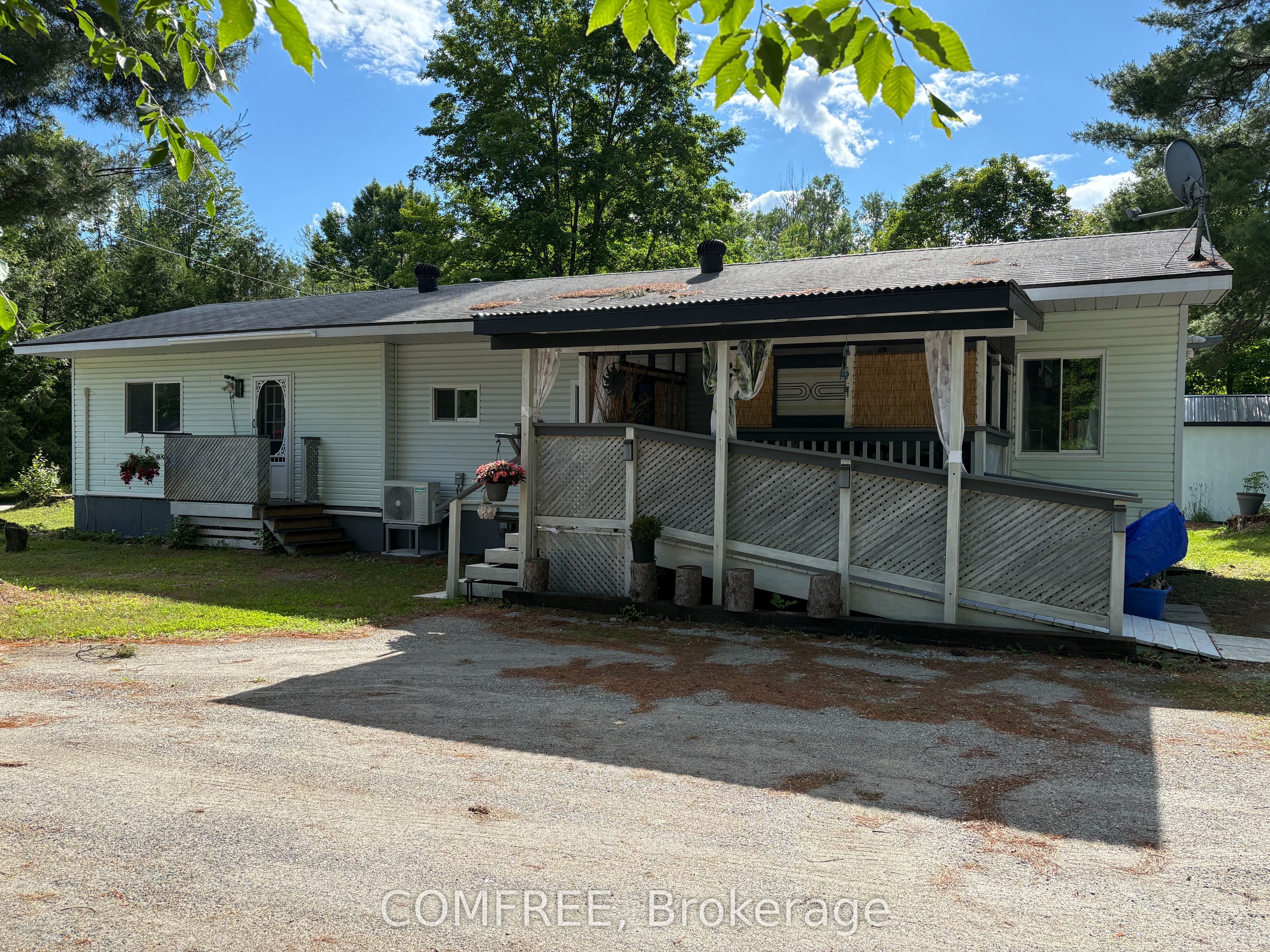 1713 Hwy 11 N/A S 402, Gravenhurst, ON P0E 1G0 photo 2