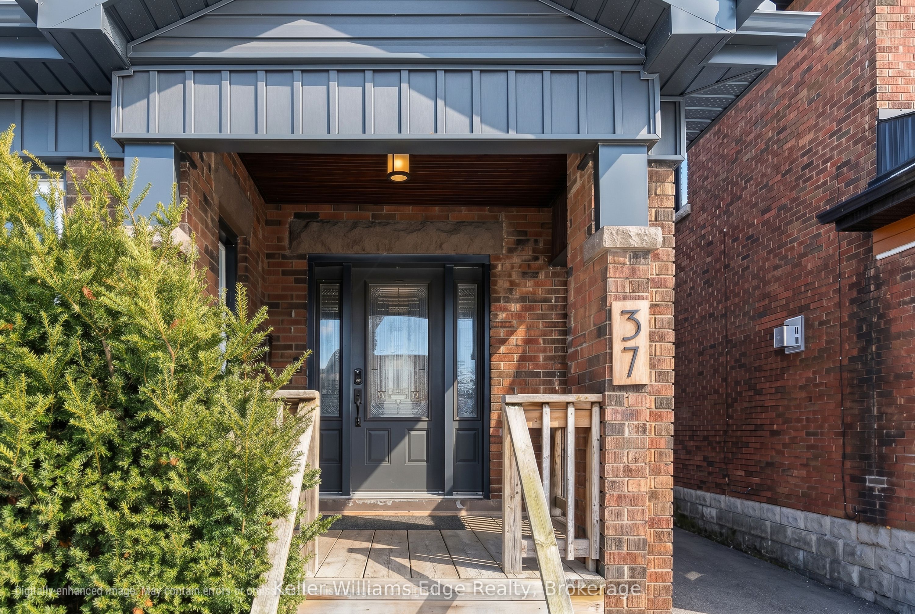 37 Wexford Avenue S, Hamilton, ON L8K 2N5 photo 3