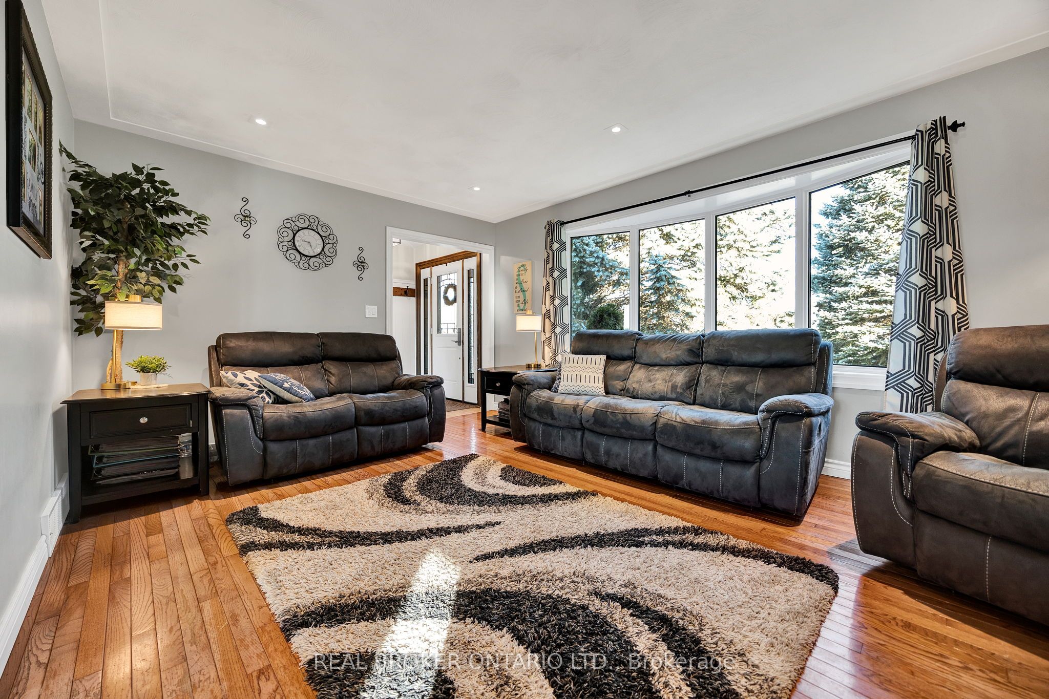 3766 Lobsinger Line, Wellesley, ON N0B 2M0 photo 3