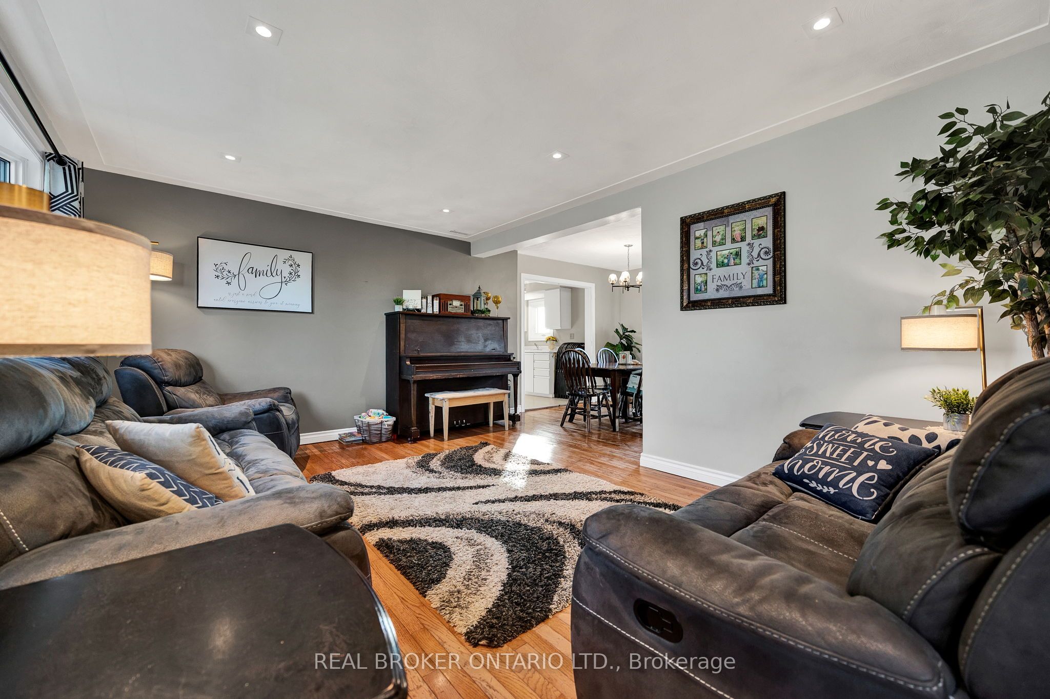 3766 Lobsinger Line, Wellesley, ON N0B 2M0 photo 4