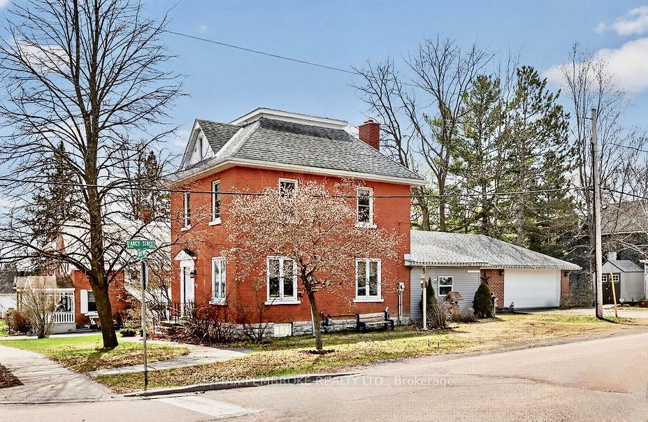 402 Christie Street, Pembroke, ON K8A 4R9
