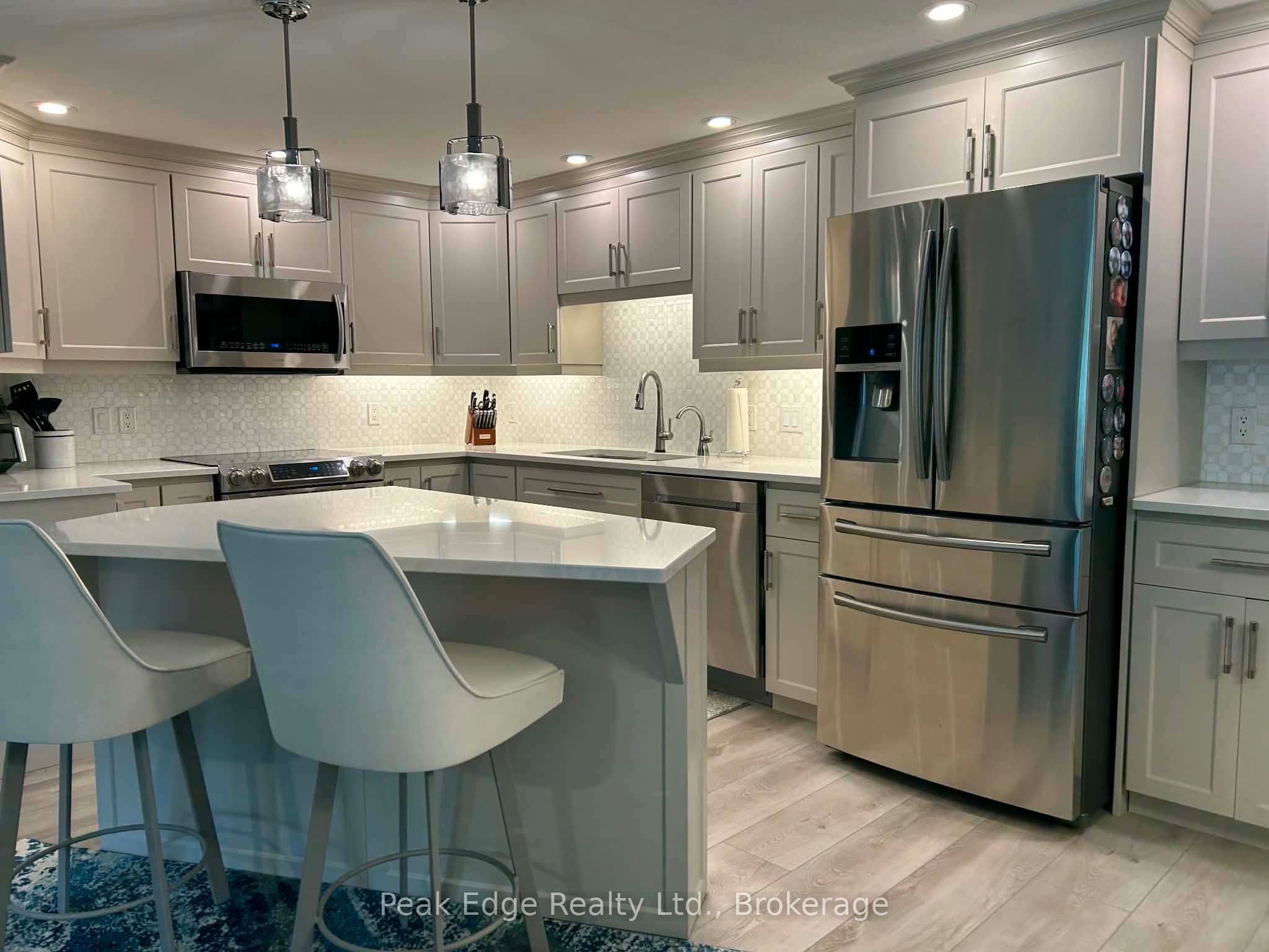 125 WILLIAM Street N 208, Brockton, ON N0G 2V0 photo 3