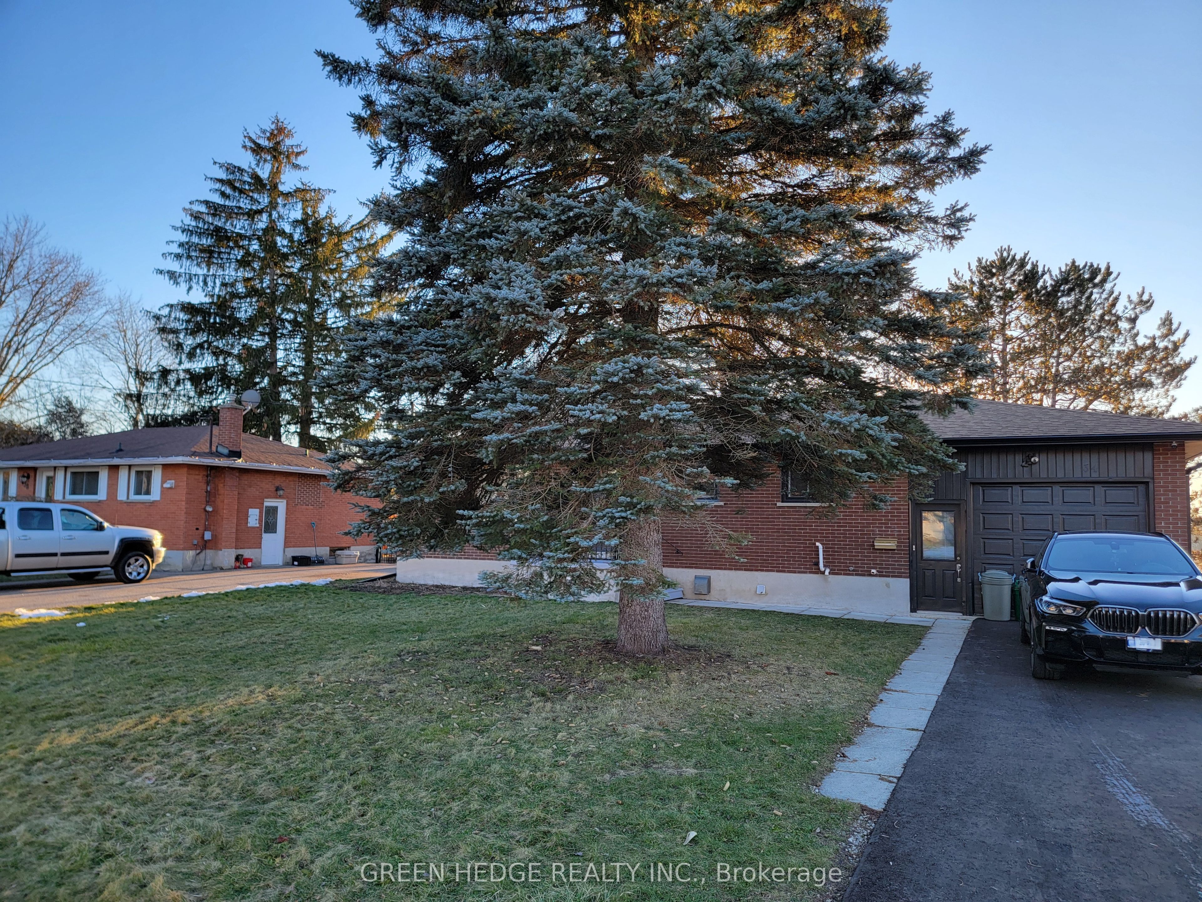 34 Stanley Avenue, Kitchener, ON N2K 1C5 photo 3