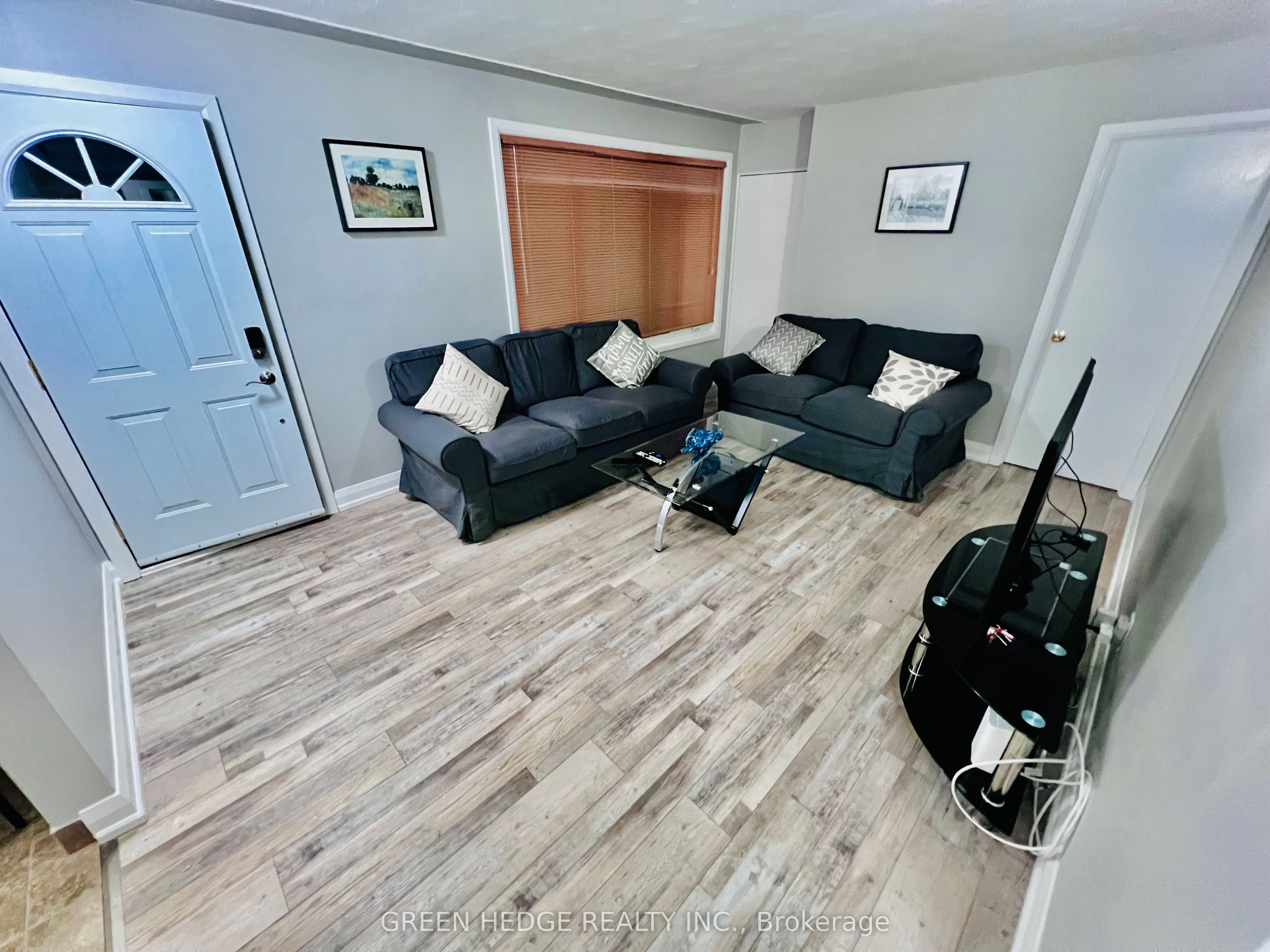 34 Stanley Avenue, Kitchener, ON N2K 1C5 photo 4