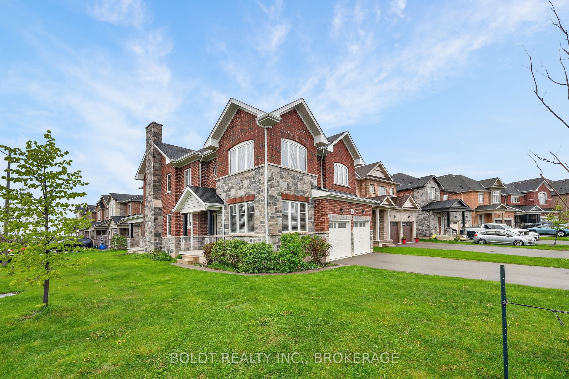 103 Homestead Way, Thorold, ON L2V 0J8