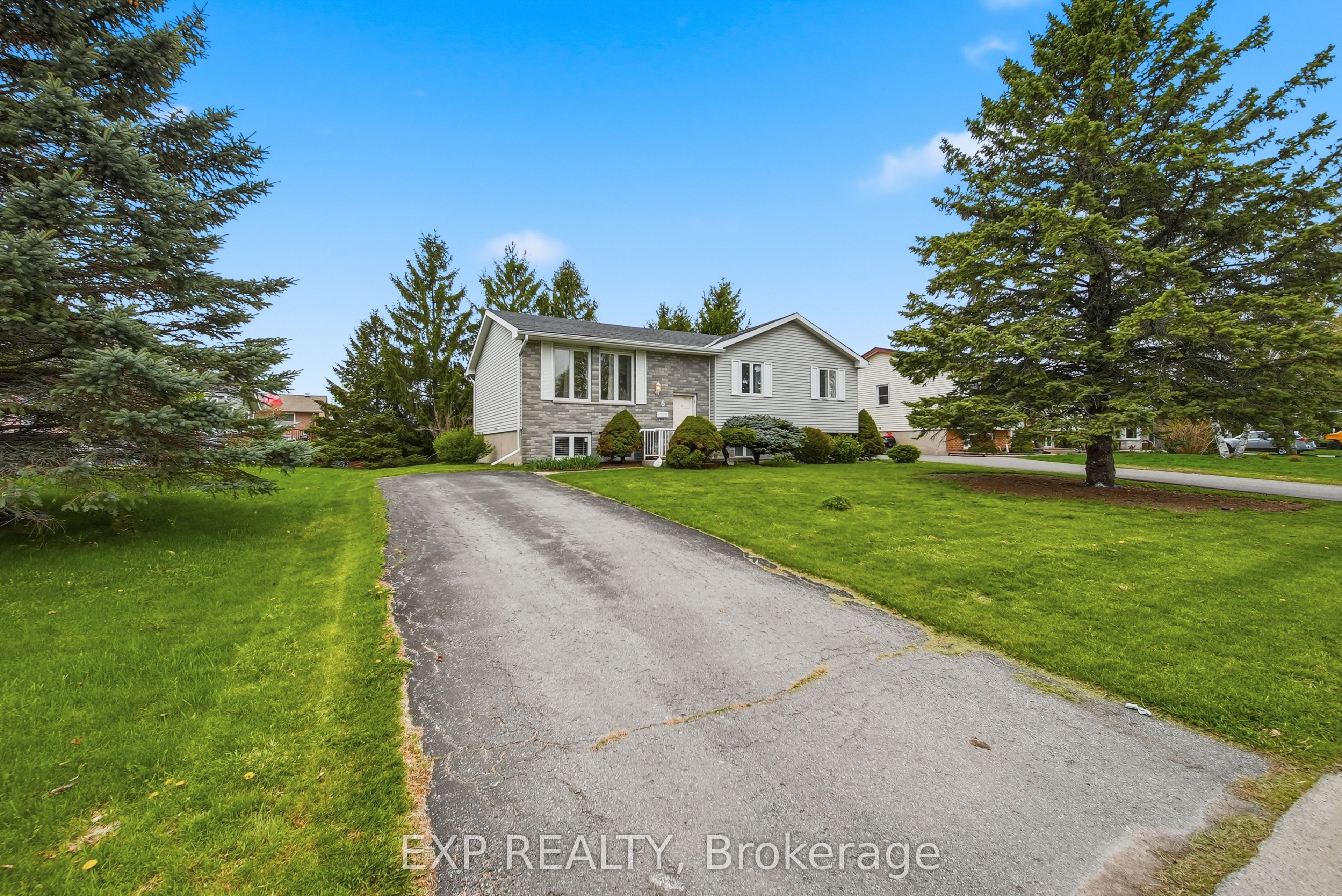 6 Splinter Drive, Greater Napanee, ON K7R 3V1 photo 2
