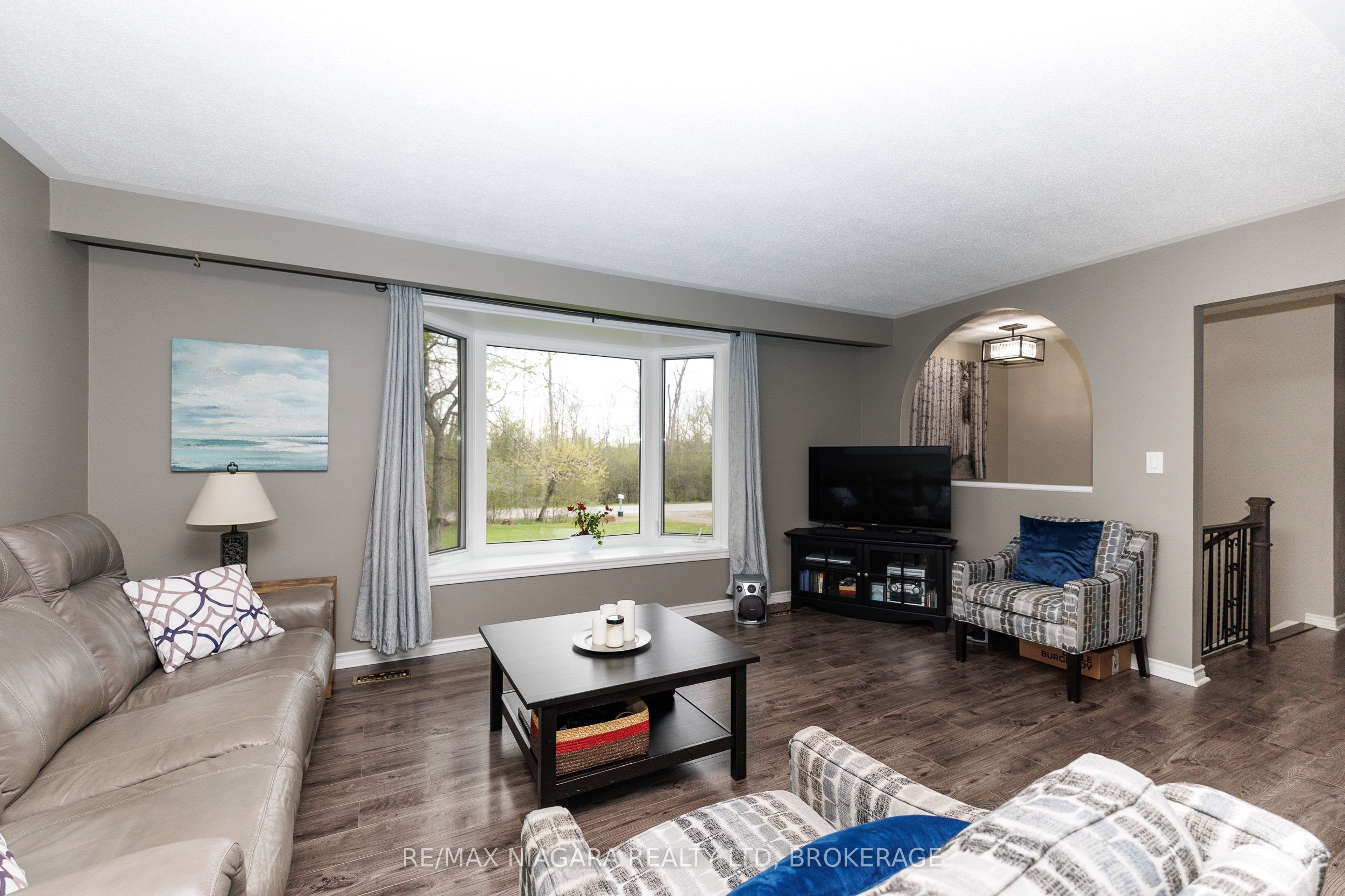 1506 Ott Road, Fort Erie, ON L0S 1S0 photo 5