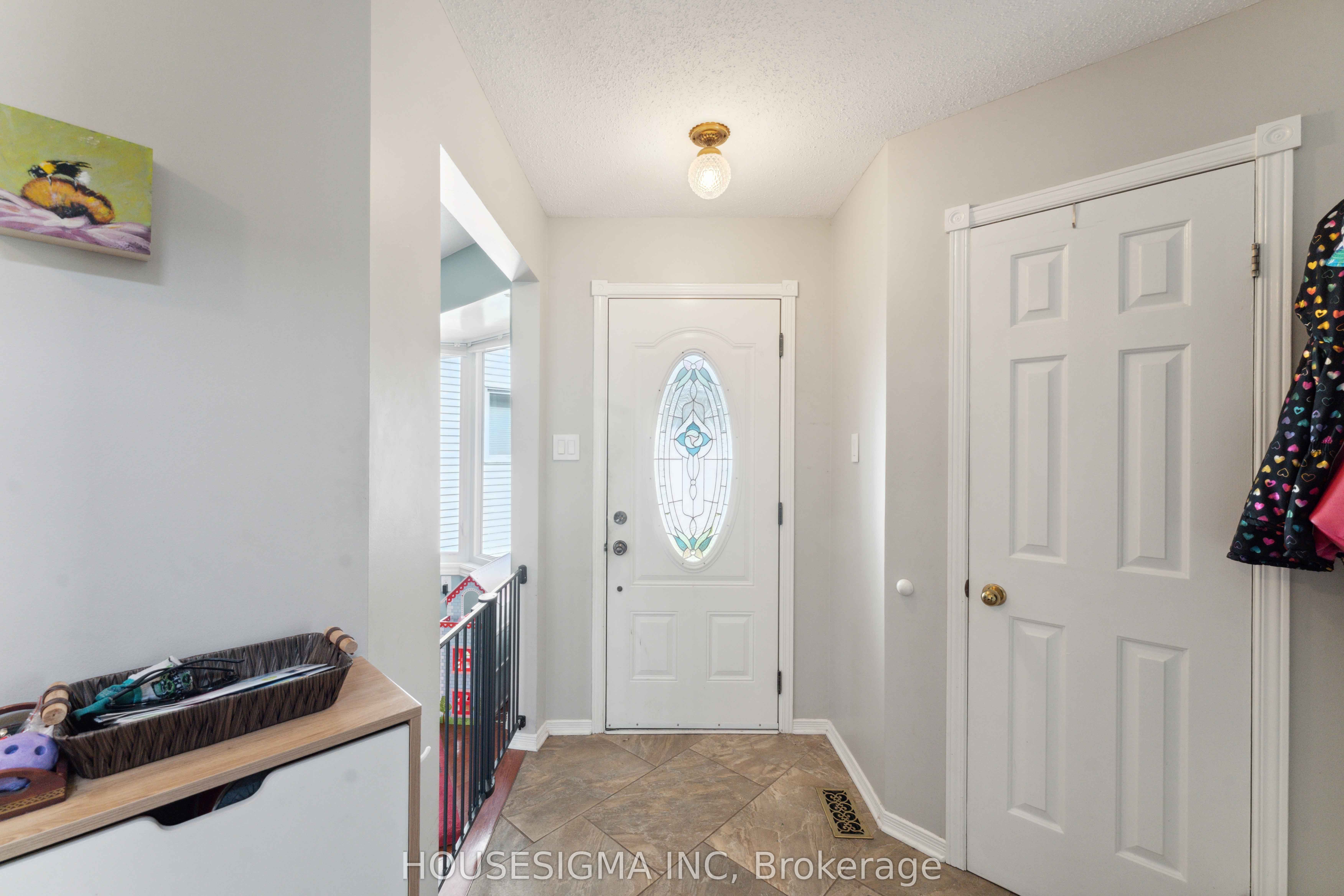 1278 Gregory Court, Beacon Hill North - South and Area, ON K1J 9B2 photo 3