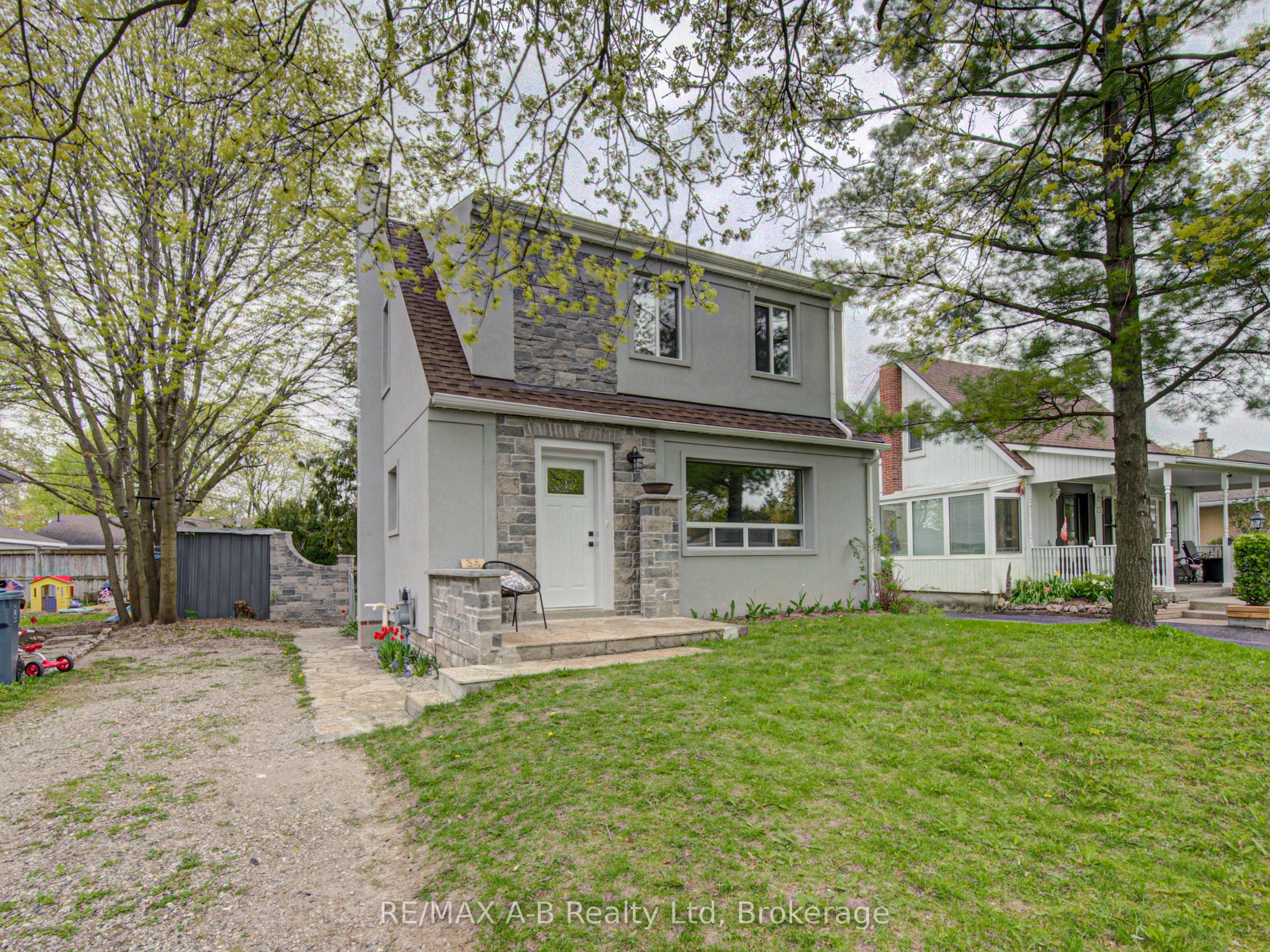 34 Somerset Street, Stratford, ON N5A 6K1