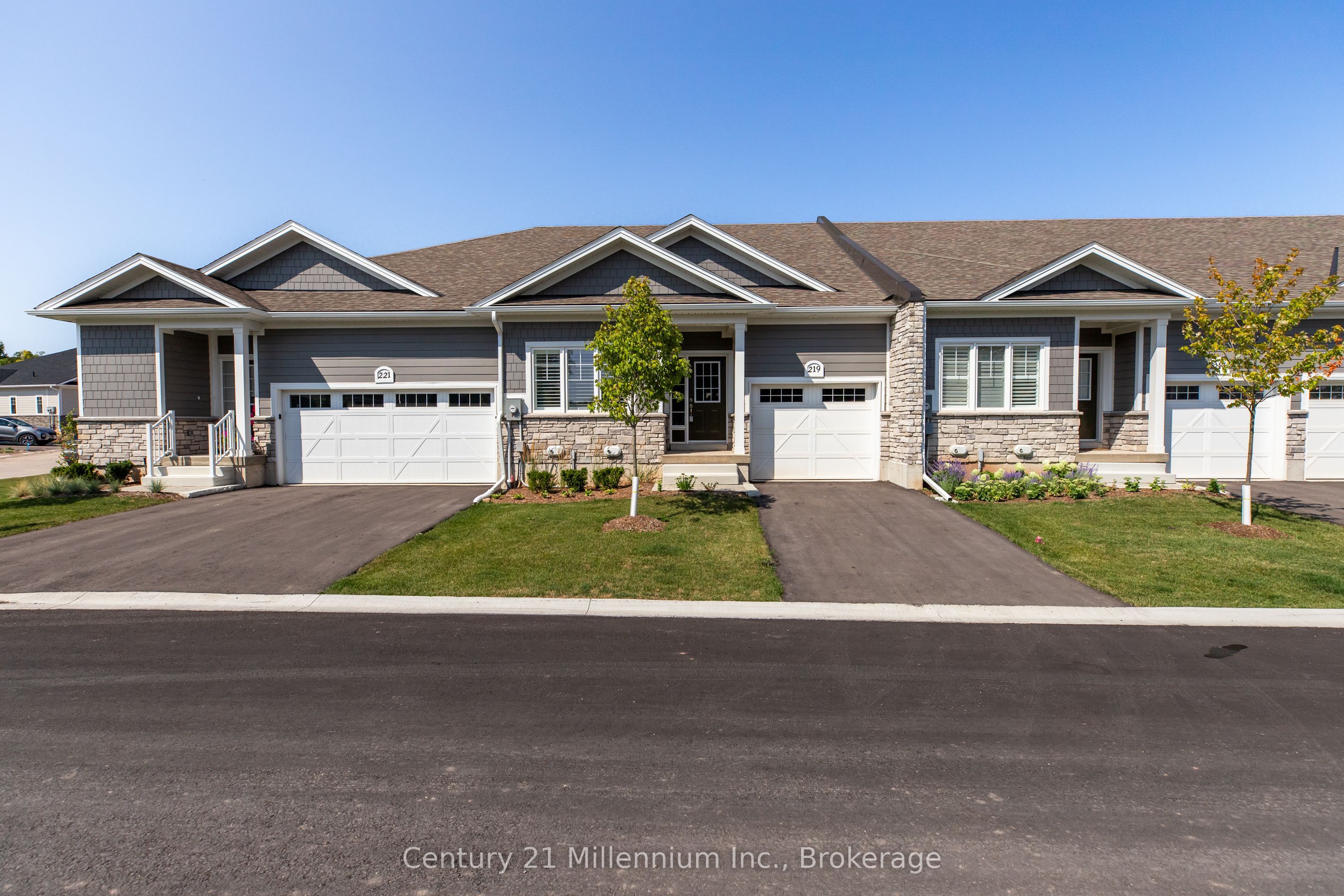 219 Ironwood Way, Georgian Bluffs, ON N0H 1S0 photo 2