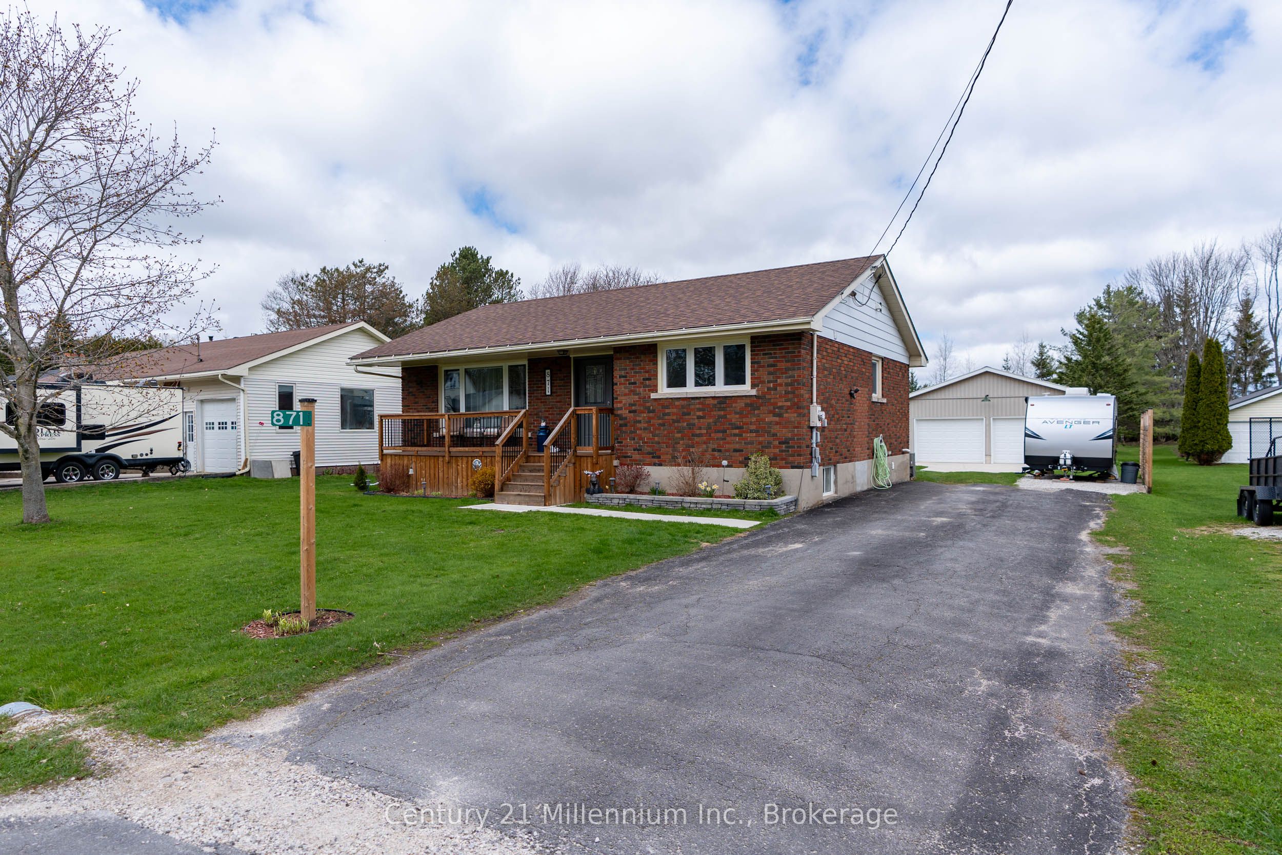 871 16th Street W, Georgian Bluffs, ON N4K 6V5 photo 3