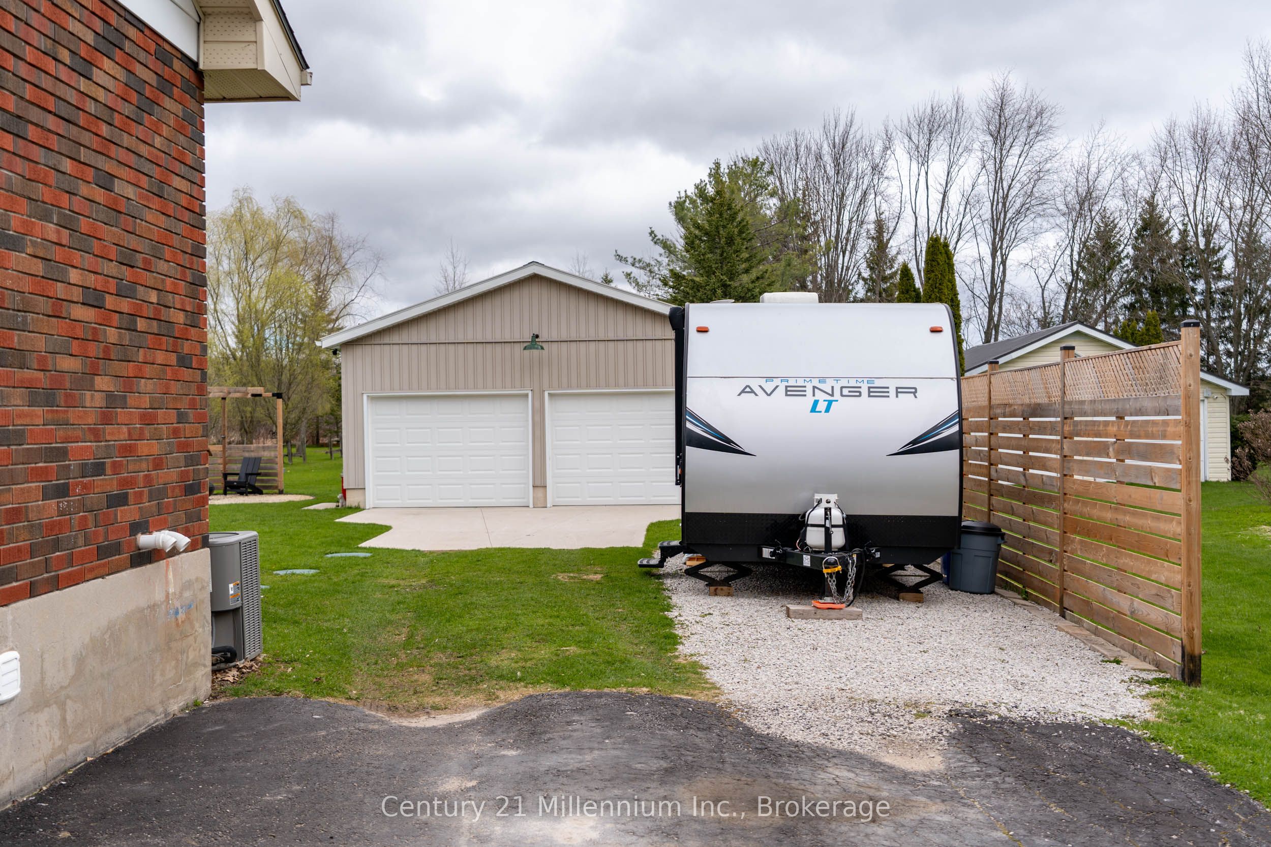 871 16th Street W, Georgian Bluffs, ON N4K 6V5 photo 5