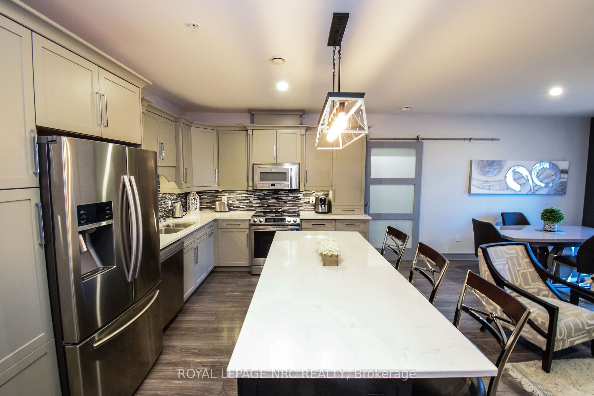 379 Scott Street 305, St. Catharines, ON L2M 3W2 photo 5