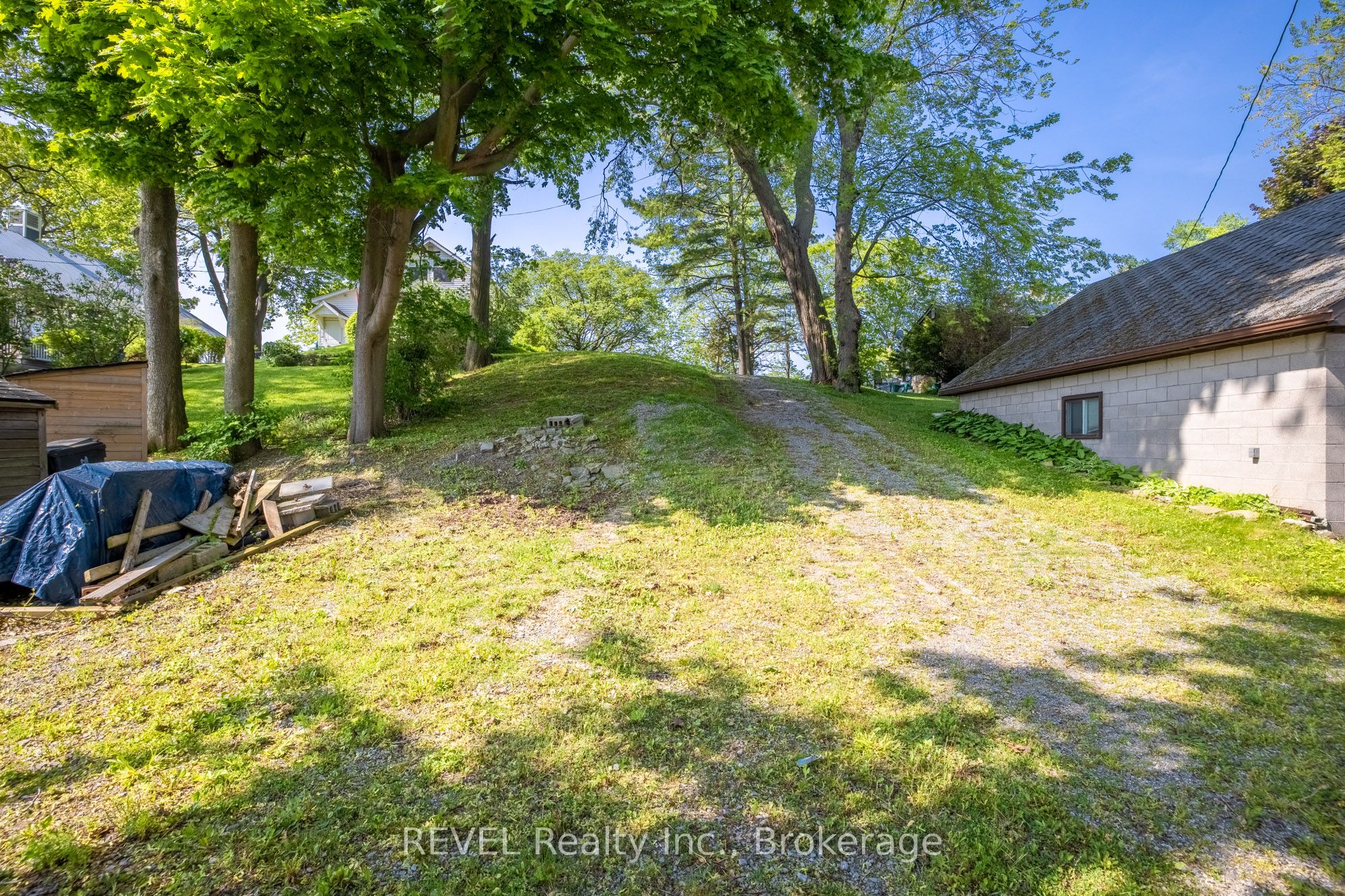 12113 Augustine Road, Wainfleet, ON L0S 1V0 photo 2