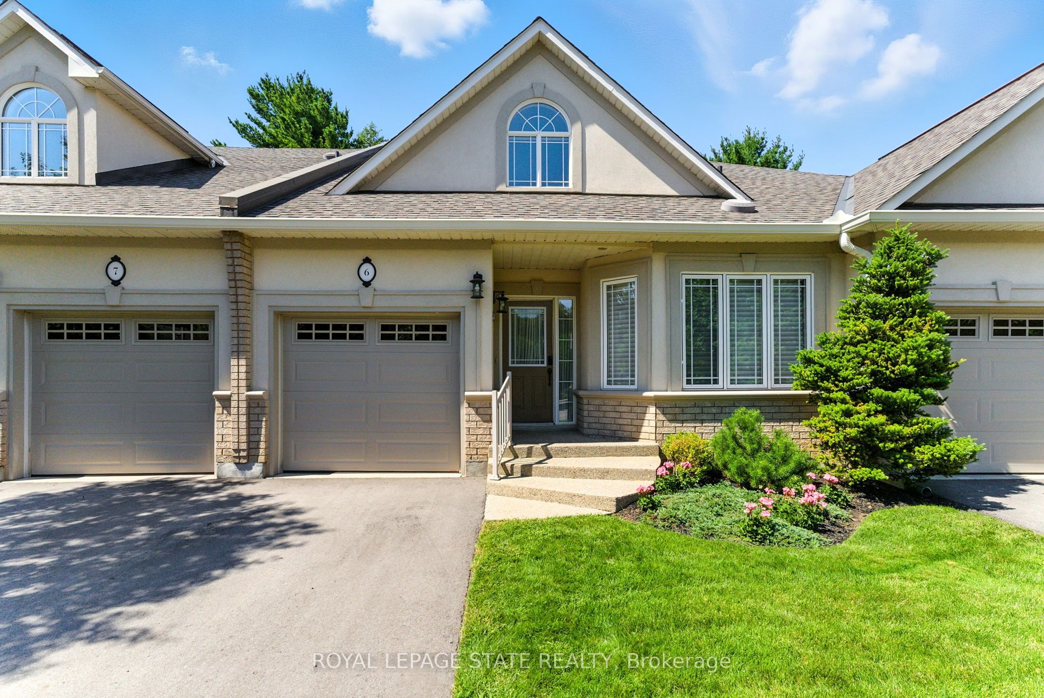 40 Wesleyan Court 6, Hamilton, ON L9G 5C7 photo 2