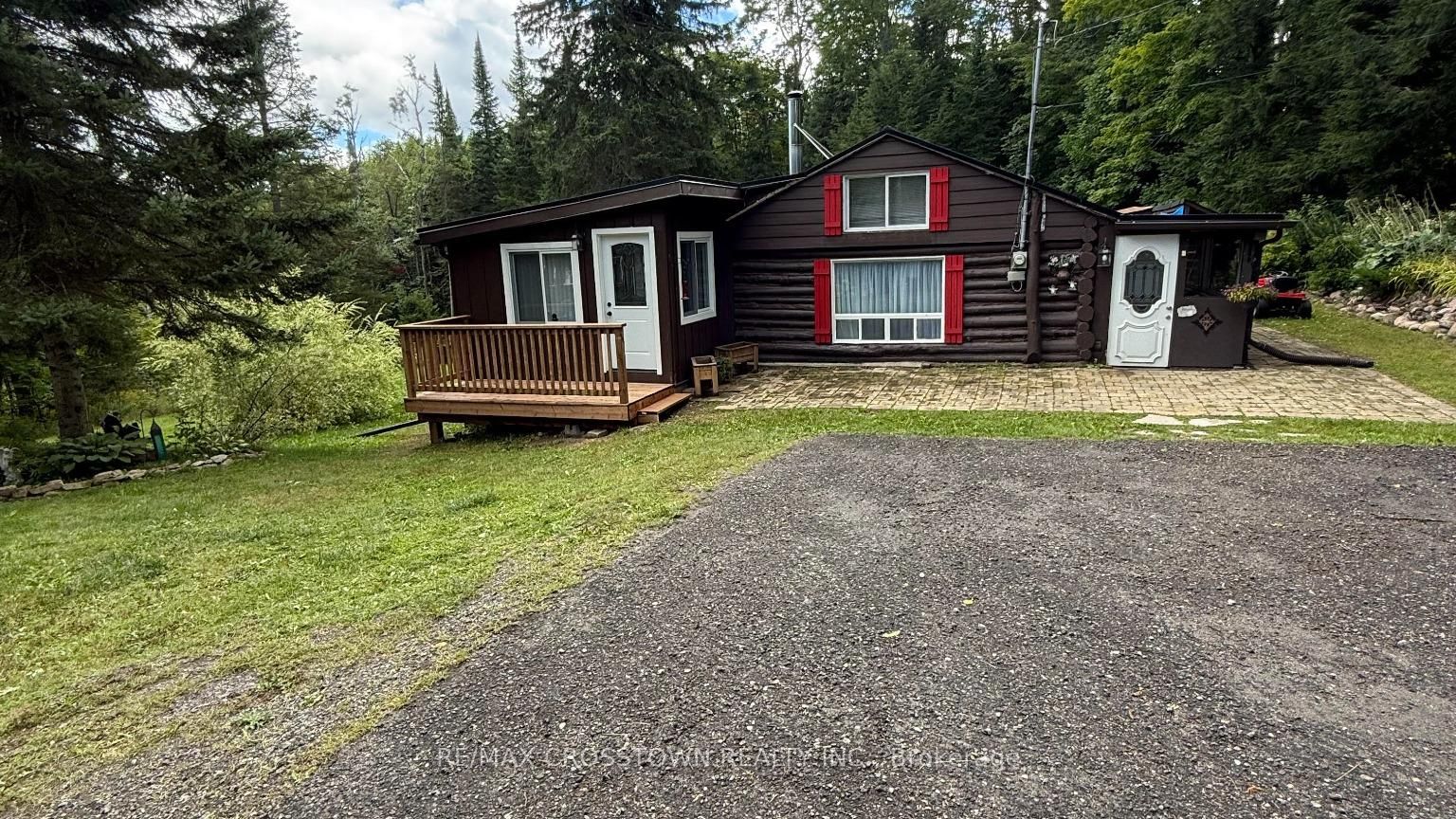 1161 Uffington Road, Bracebridge, ON P1L 1X1 photo 2