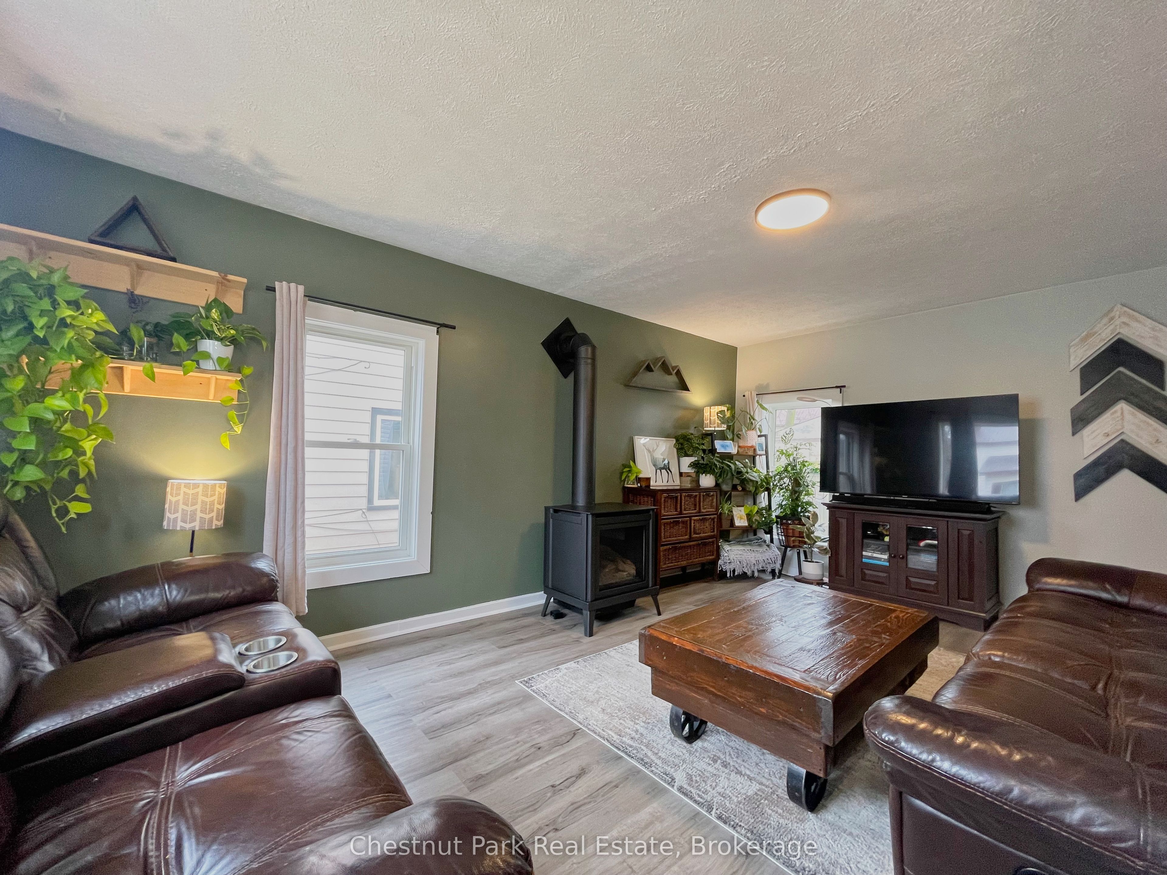 529 Claude Street, South Bruce Peninsula, ON N0H 2T0 photo 4