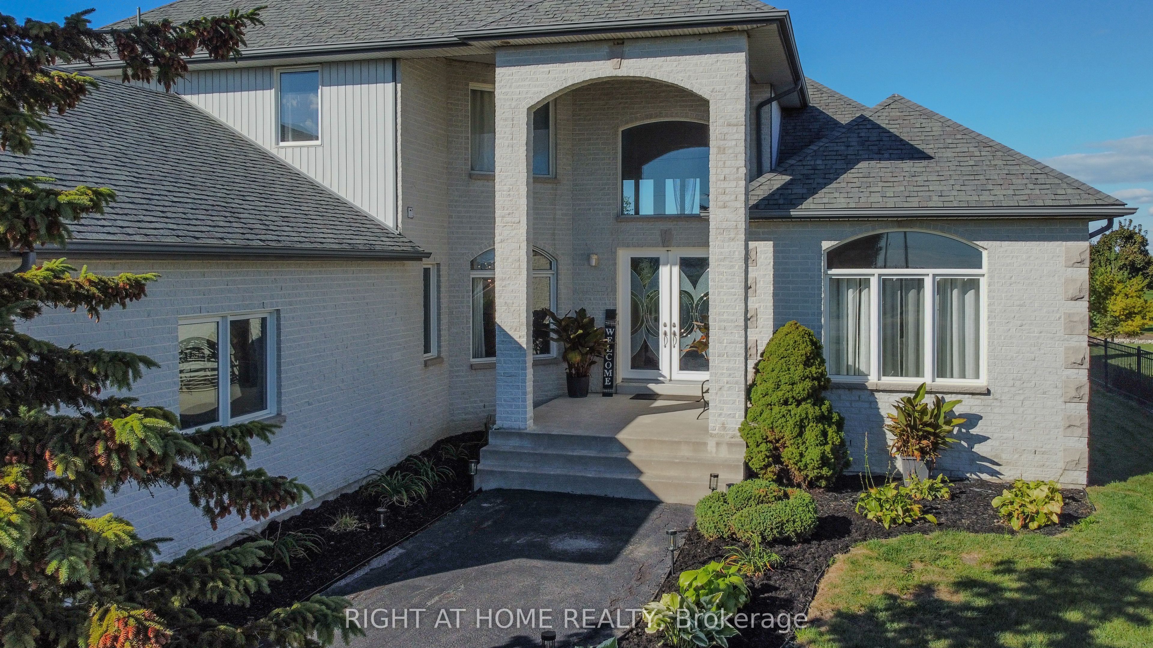 843 County Rd 2, Lakeshore, ON N0R 1A0 photo 3