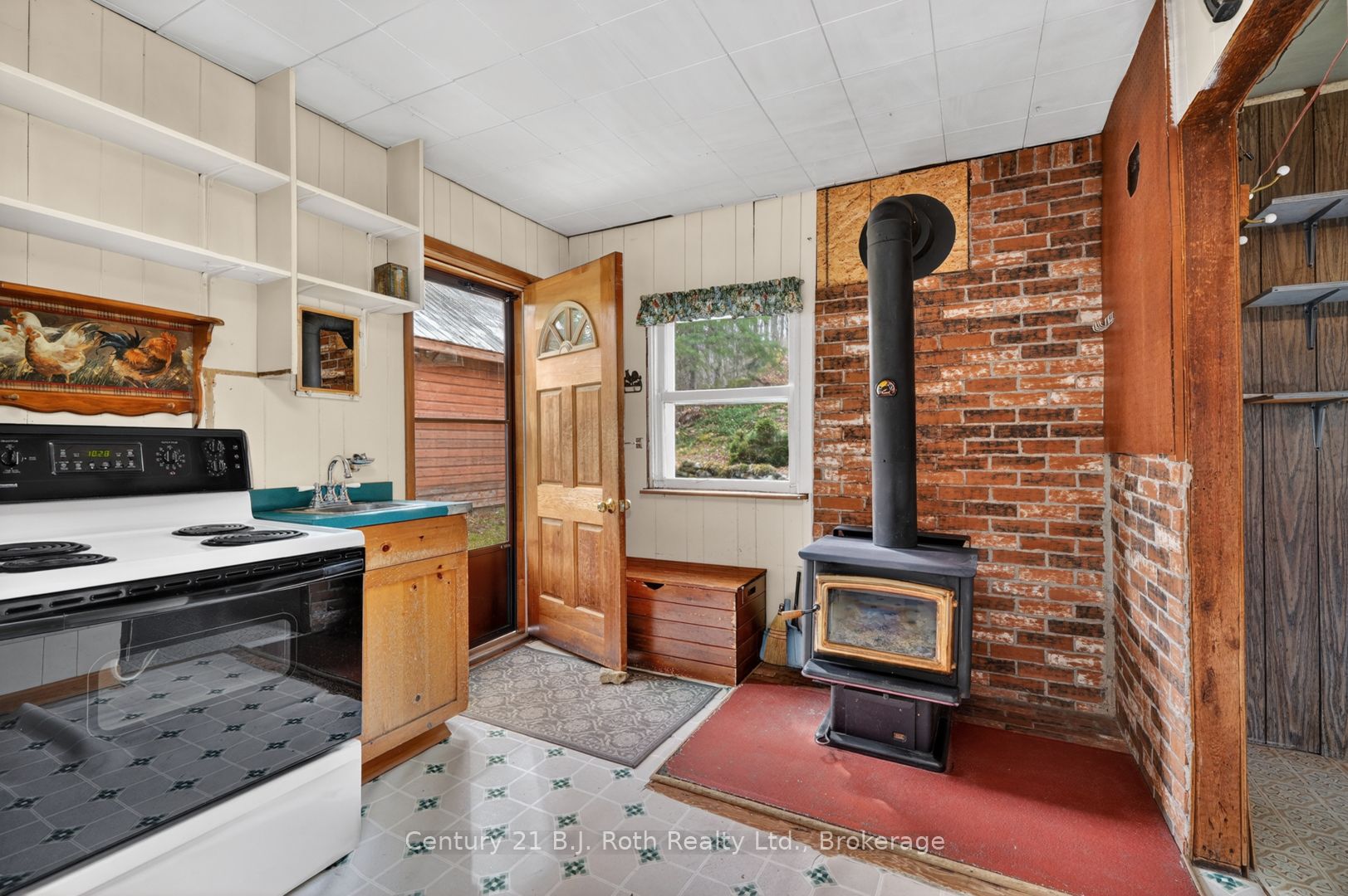 3640 Muskoka Rd 117 Road E, Lake of Bays, ON P0B 1A0 photo 4