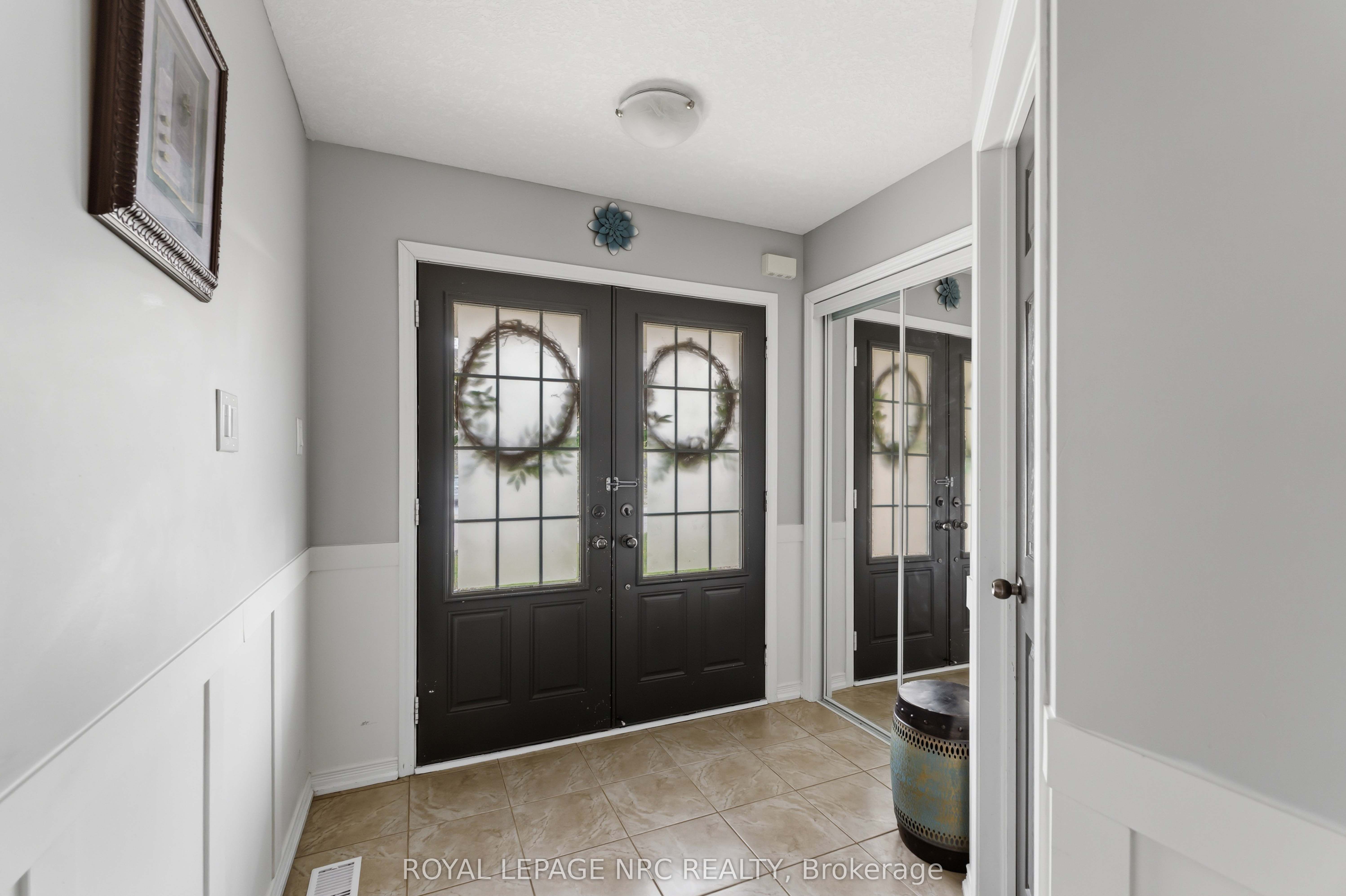 8769 Dogwood Crescent, Niagara Falls, ON L2H 2Y6 photo 4