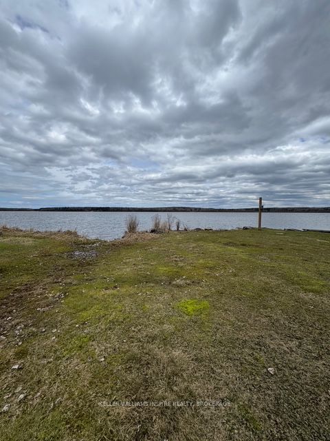138 Islandview Lane S, Chisholm, ON P0H 1Z0 photo 5