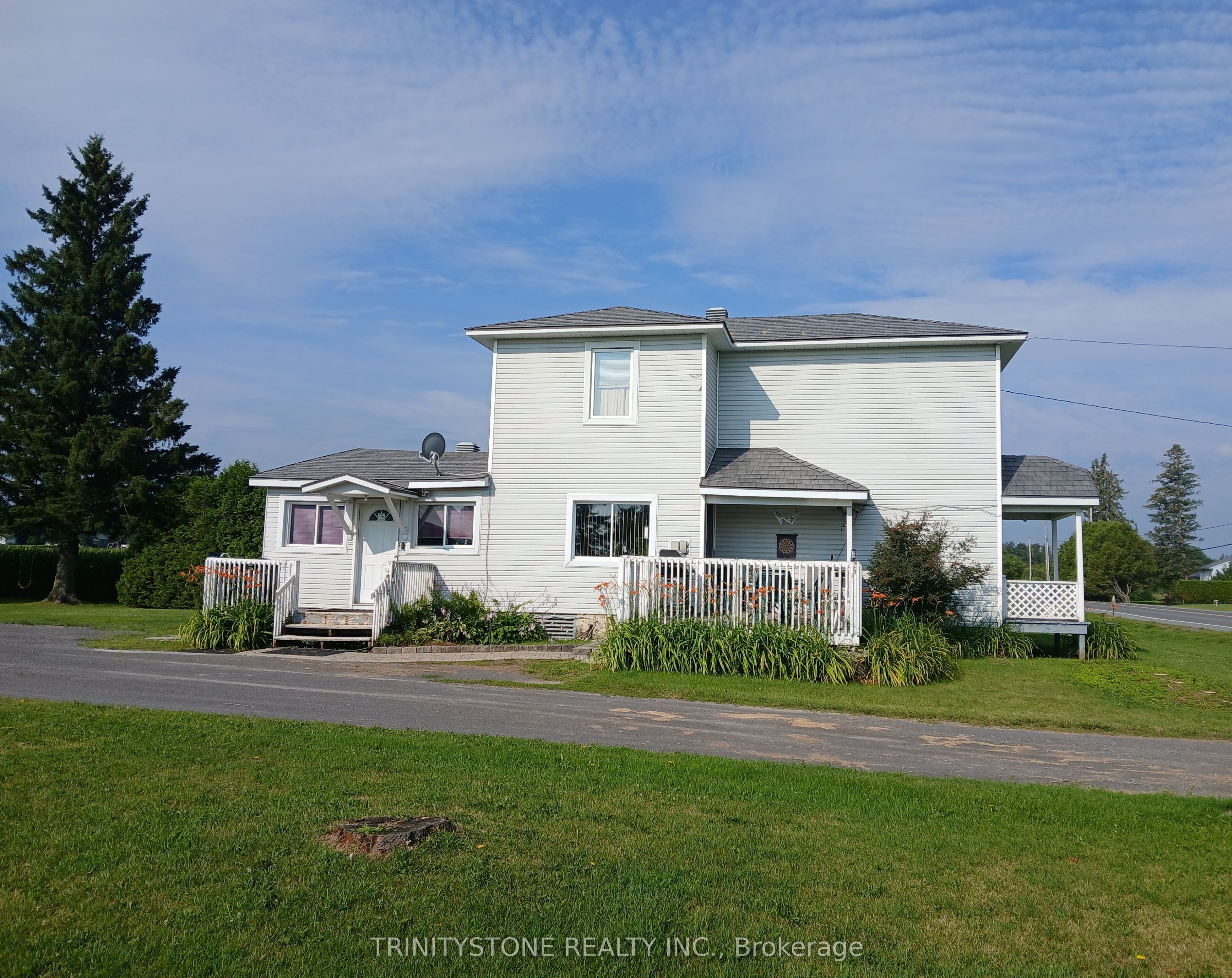 662 Lacroix Road, Clarence-Rockland, ON K0A 2A0 photo 2