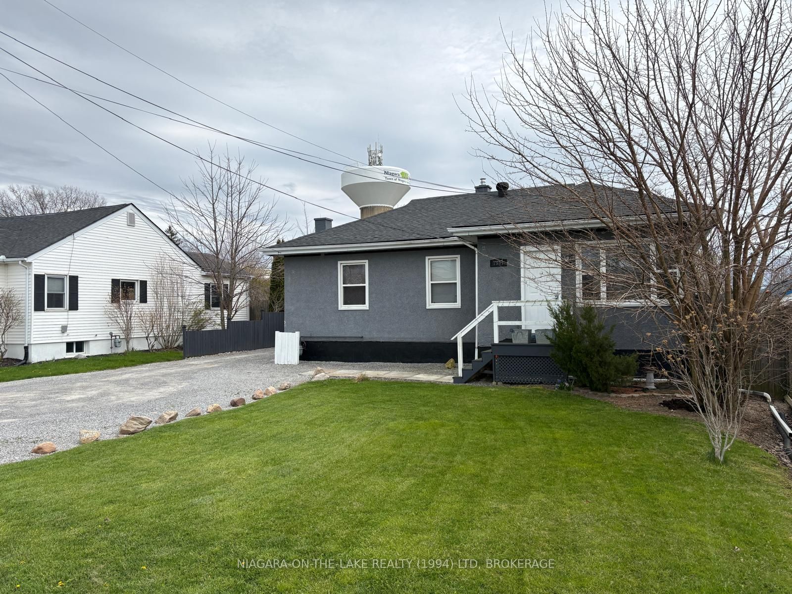 1341 Niagara Stone Road, Niagara-on-the-Lake, ON L0S 1J0 photo 3