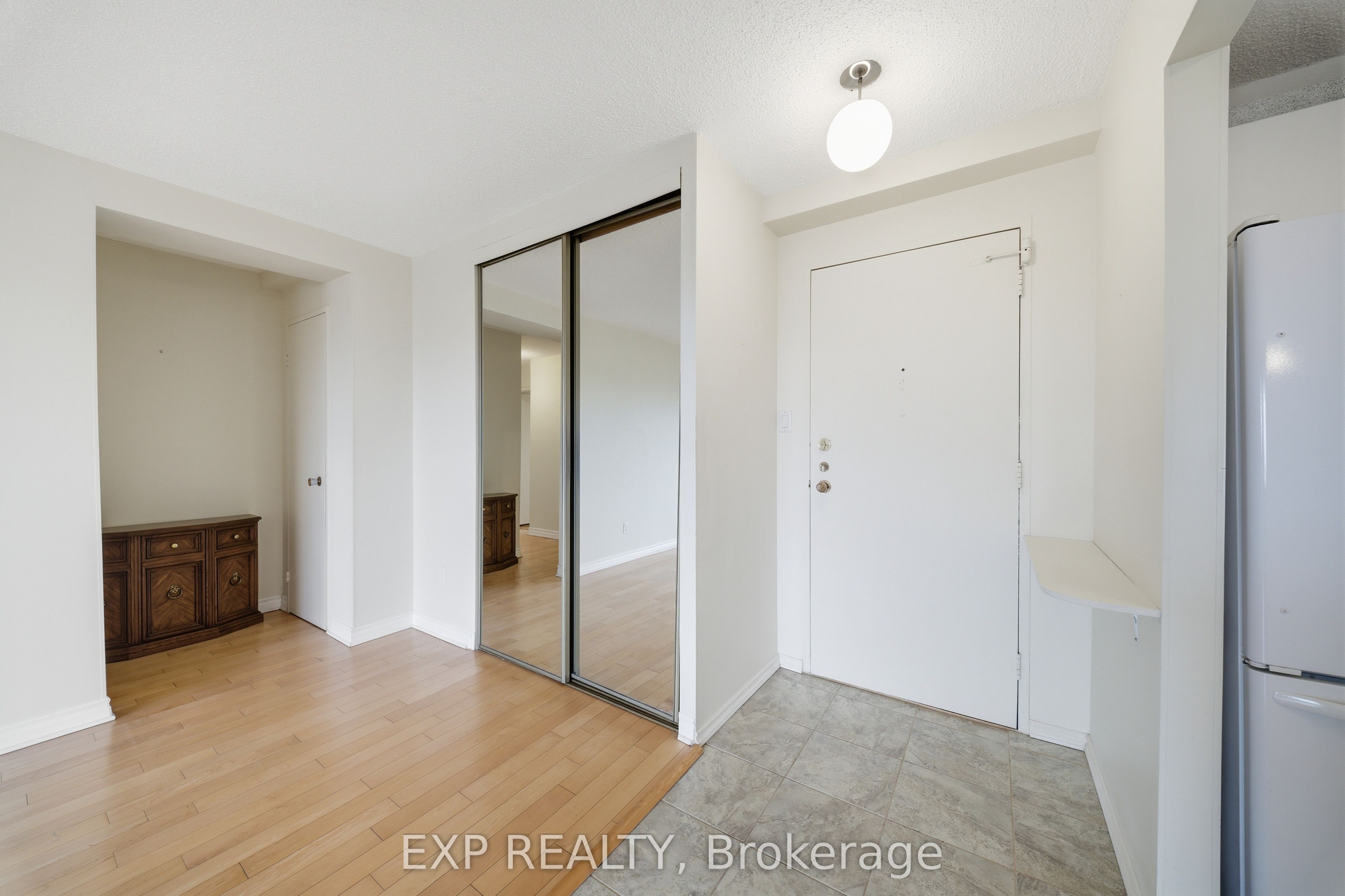 665 BATHGATE Drive 1004, Overbrook - Castleheights and Area, ON K1K 3Y4 photo 4