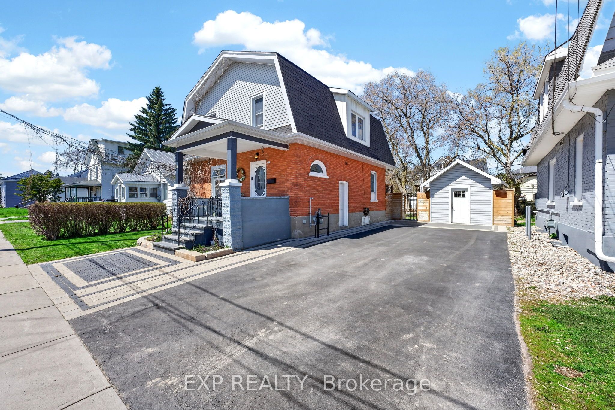 16 Burton Street, Belleville, ON K8P 1E6 photo 4