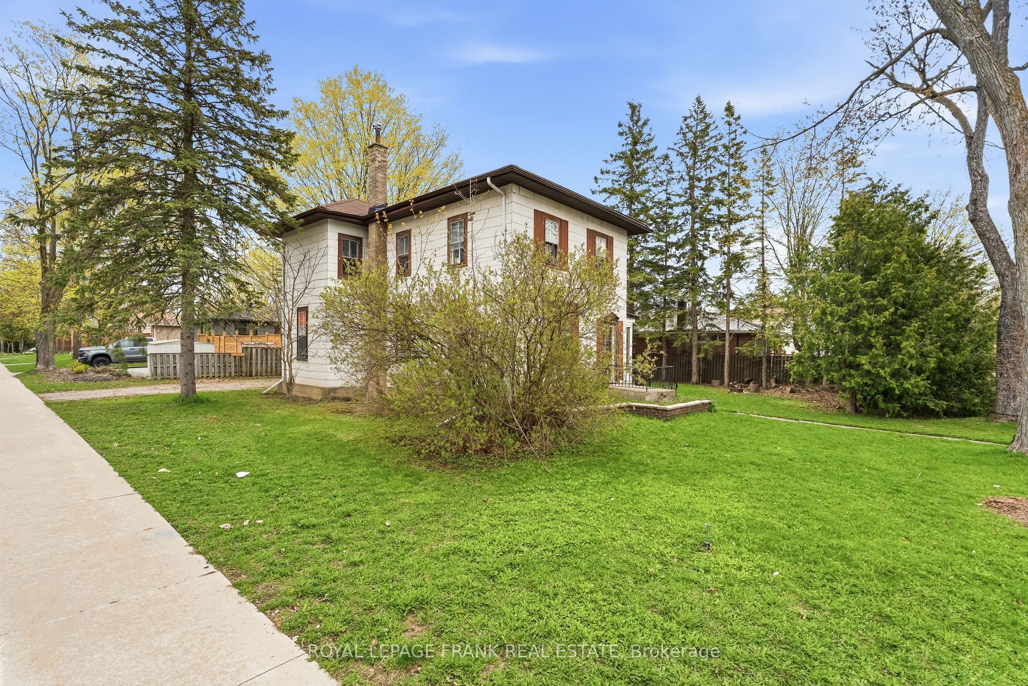 36 Mill Street, Kawartha Lakes, ON K9V 2L4 photo 2
