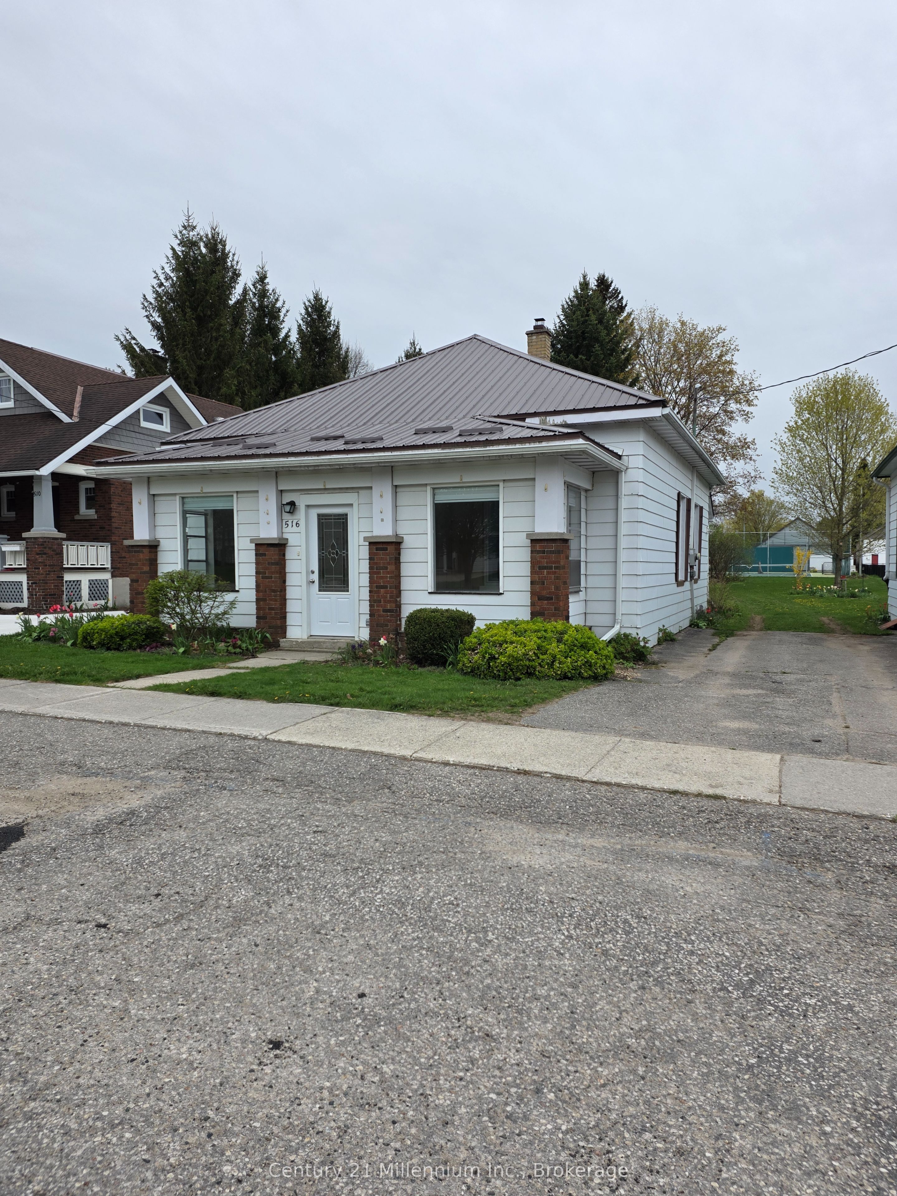 516 Rose Street, Huron-Kinloss, ON N0G 2H0 photo 2