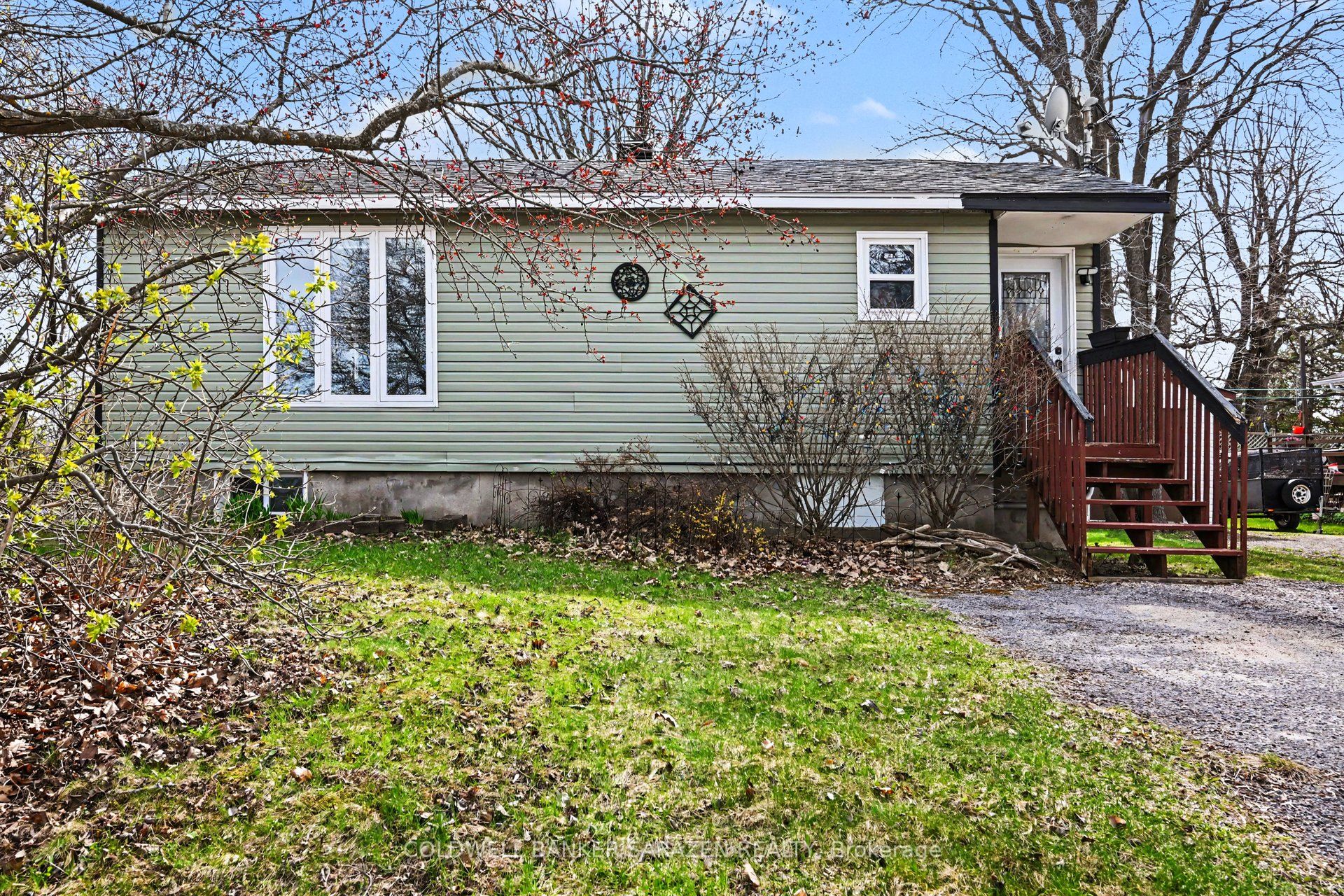 32 Phillips Street, McNab/Braeside, ON K0A 1G0 photo 2